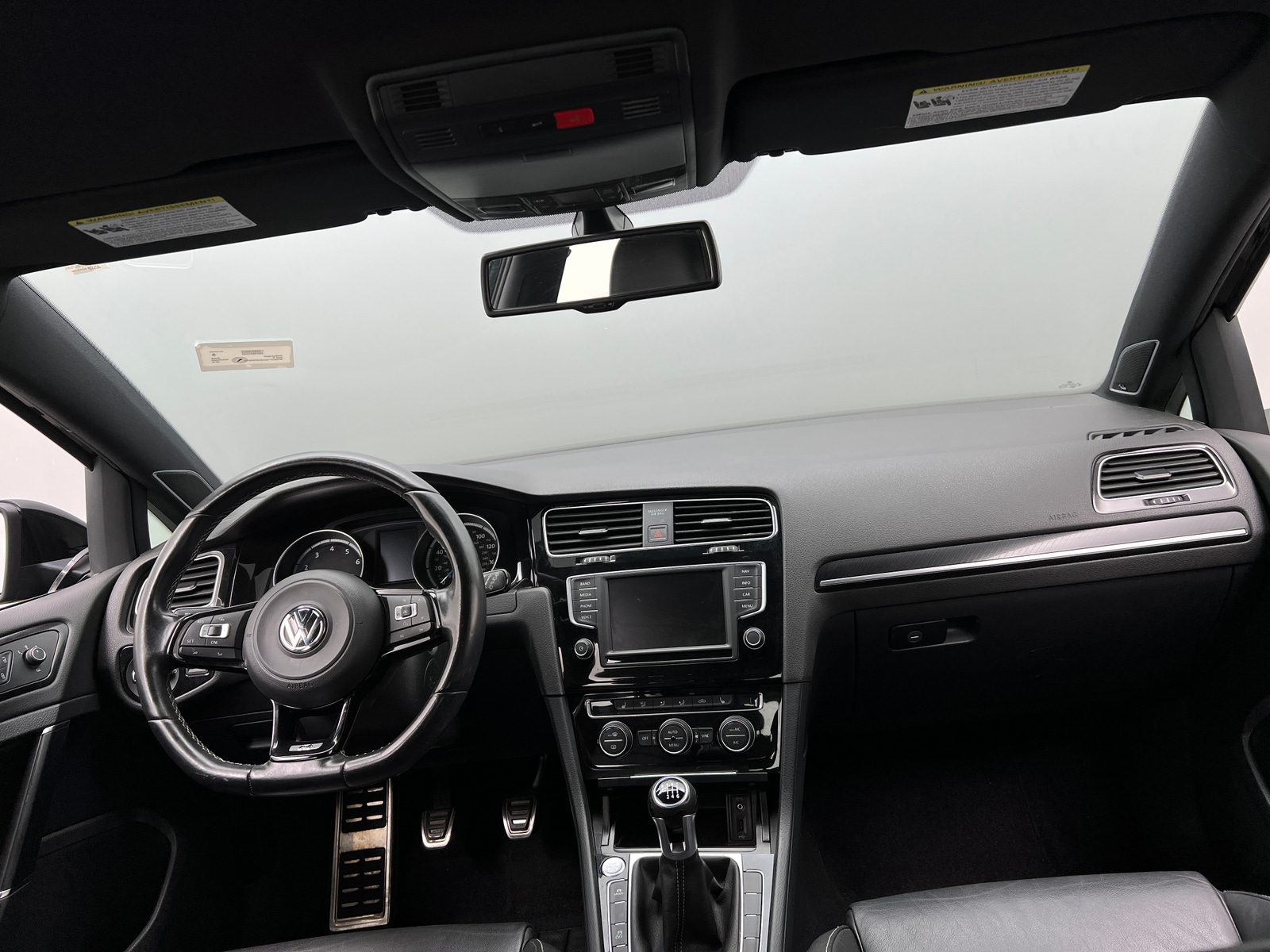 Thumbnail: 2016 Volkswagen Golf - 2