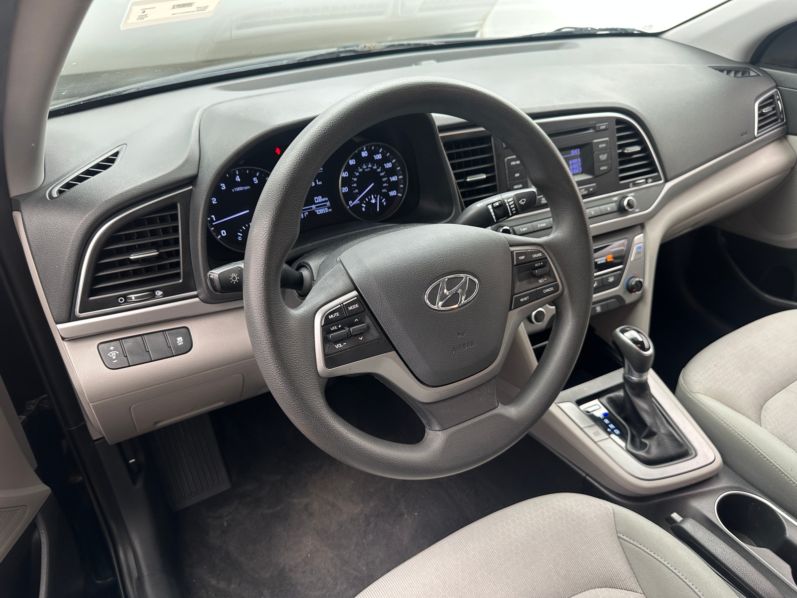 Thumbnail: 2017 Hyundai Elantra - 3