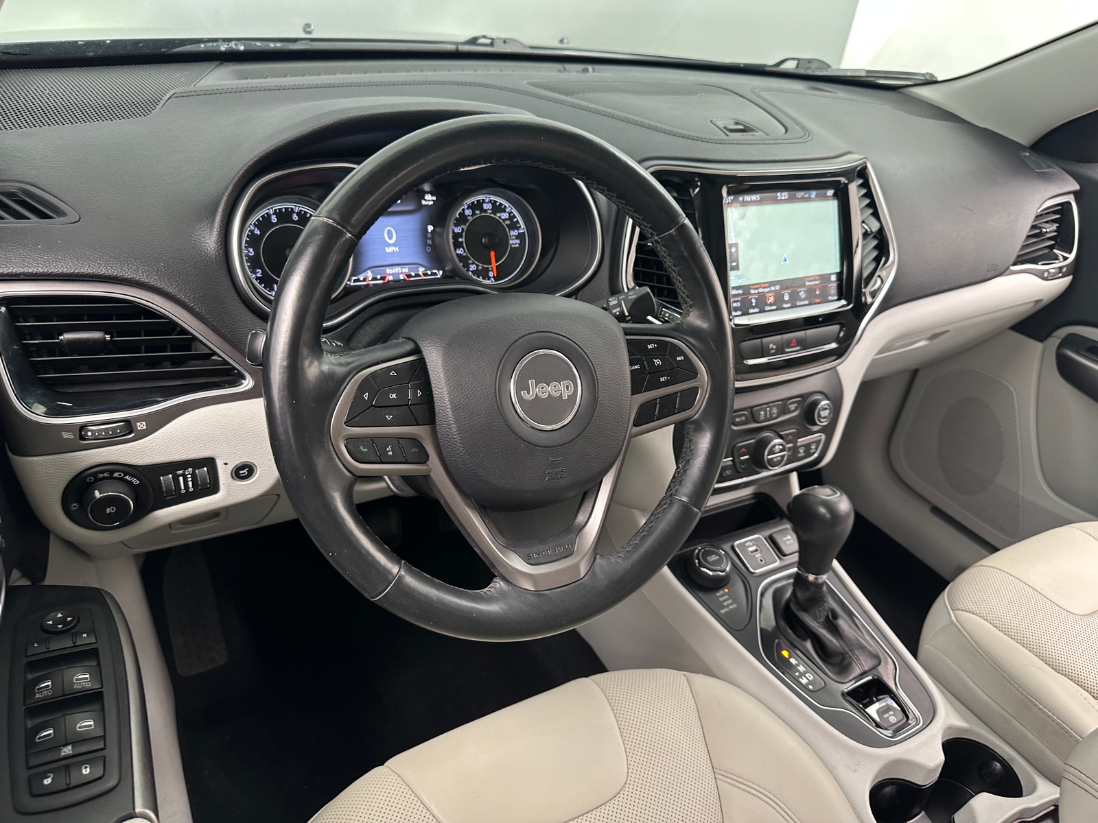 Thumbnail: 2019 Jeep Cherokee - 2