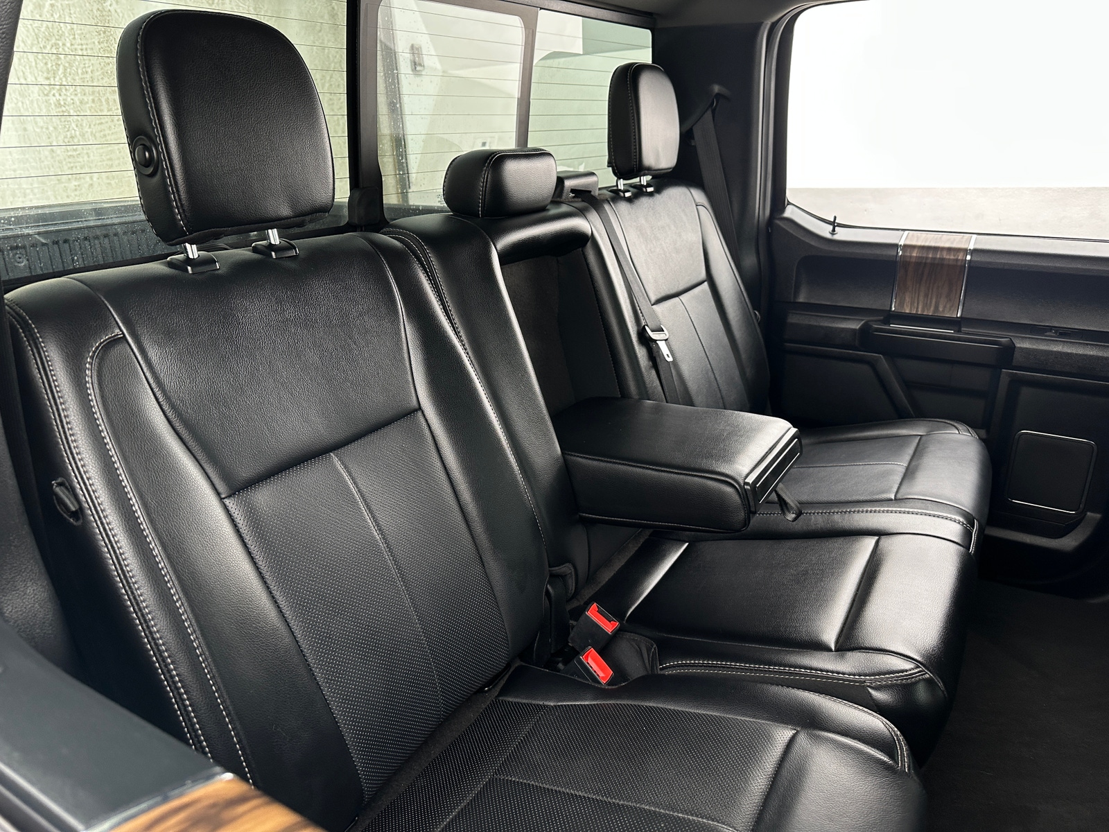Thumbnail: 2019 Ford Econoline - 6