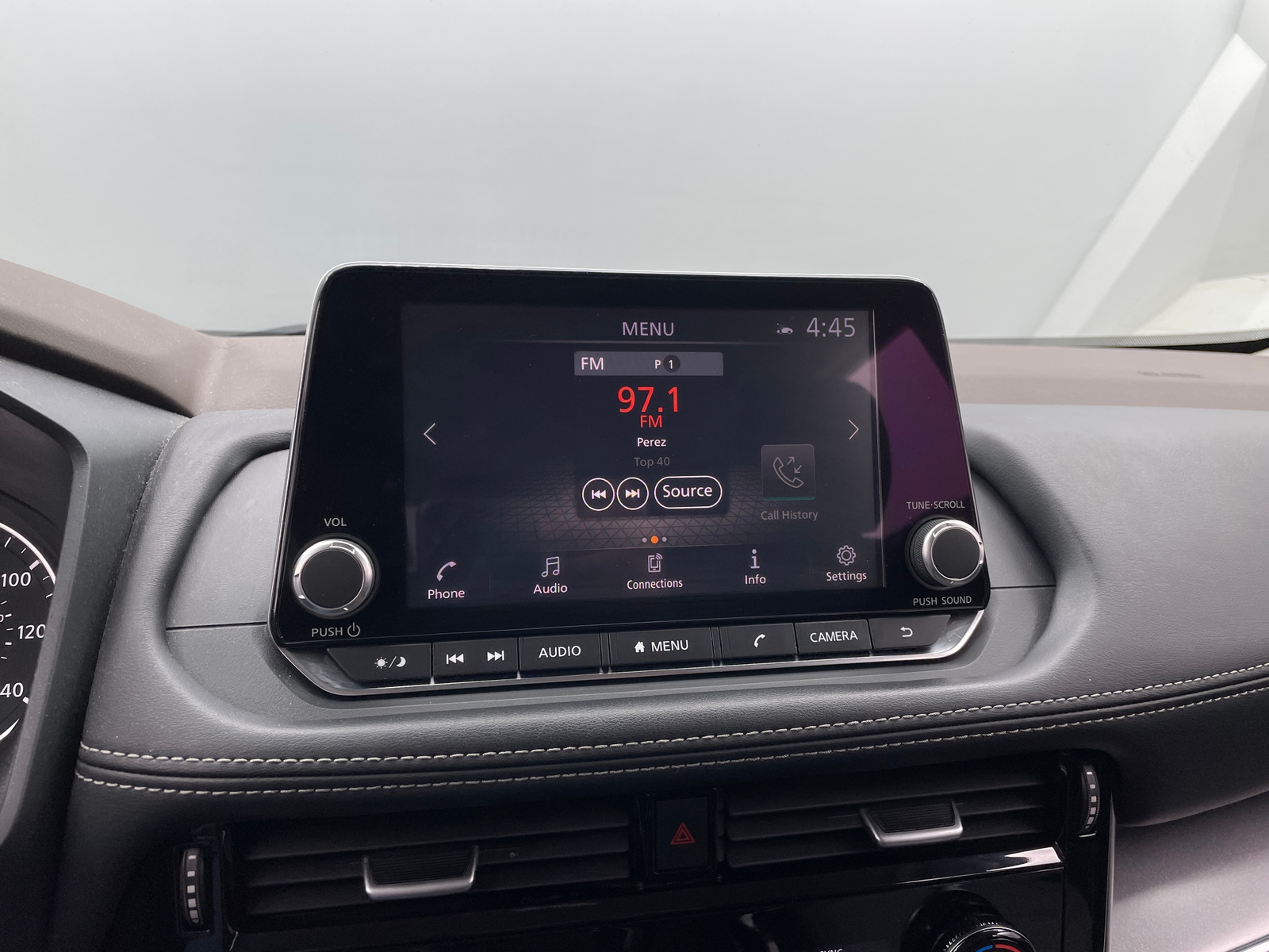 Thumbnail: 2021 Nissan Rogue - 4