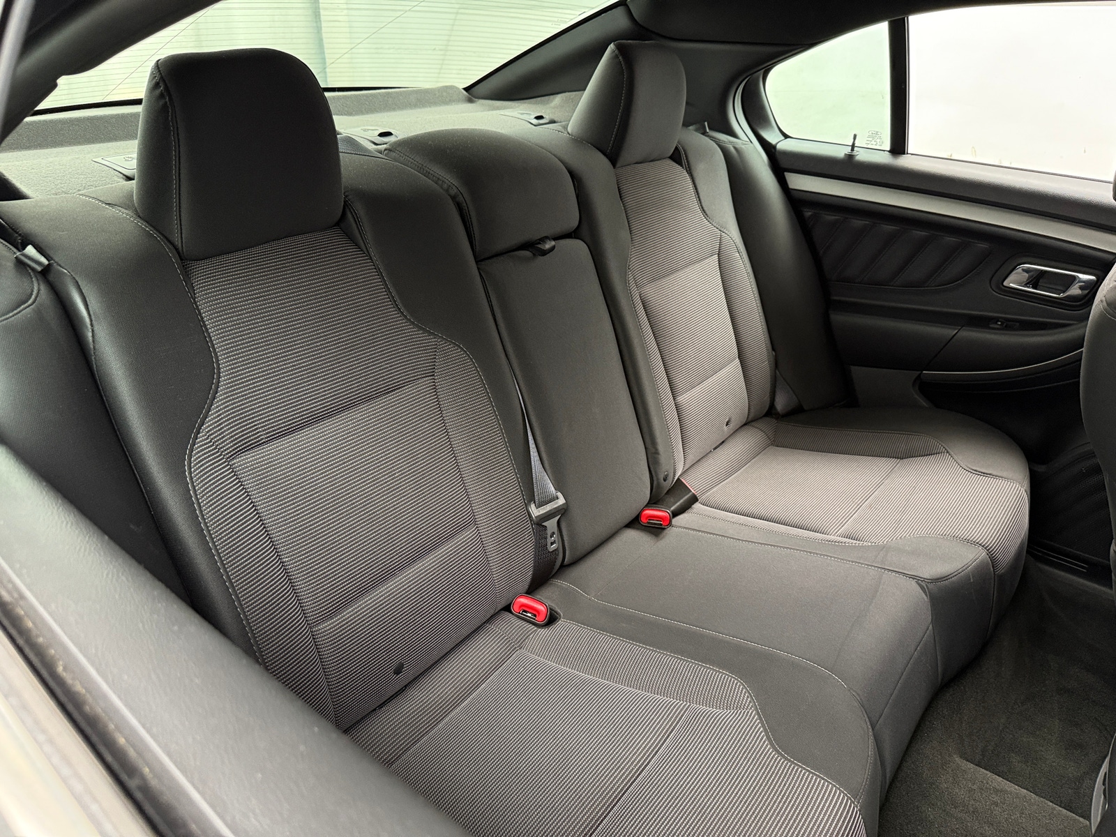Thumbnail: 2016 Ford Taurus - 6