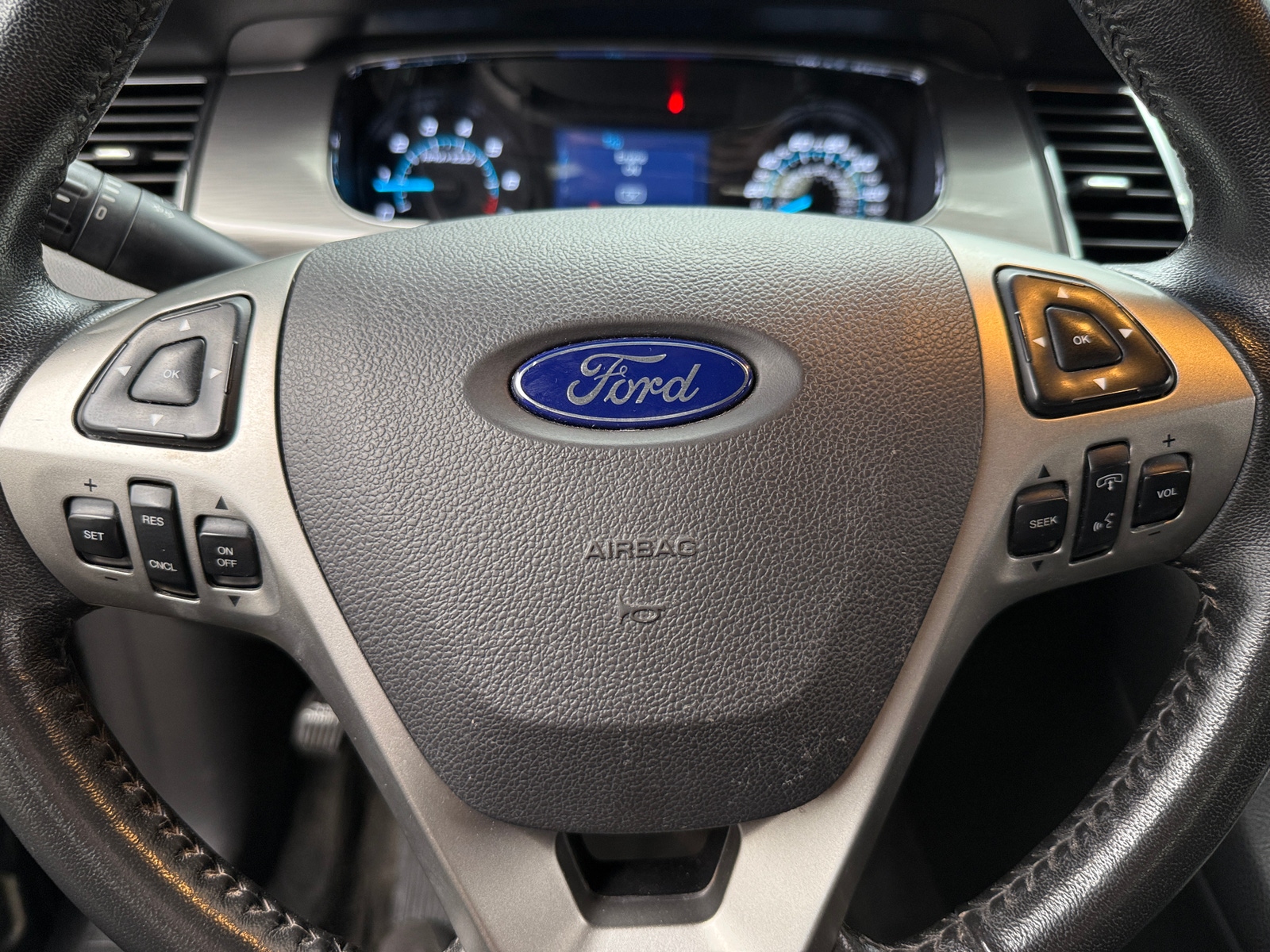 Thumbnail: 2016 Ford Taurus - 5