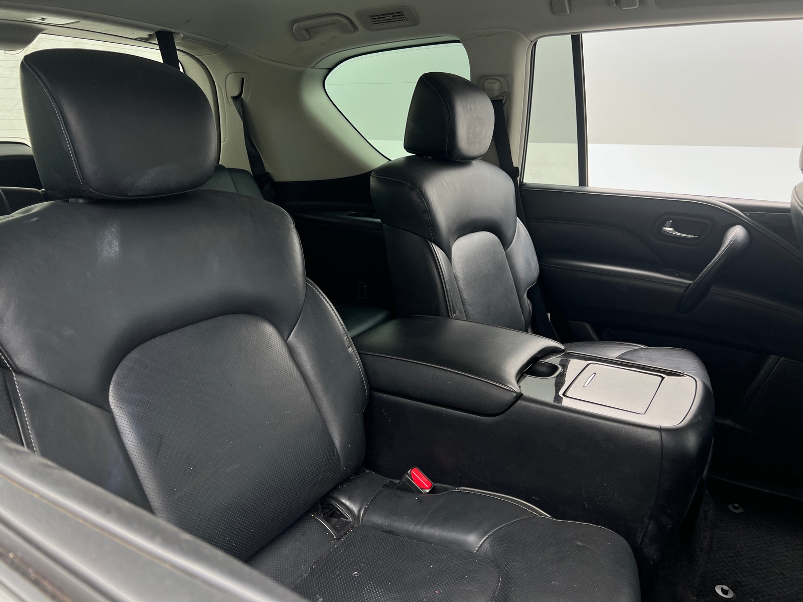 Thumbnail: 2022 INFINITI QX80 - 5