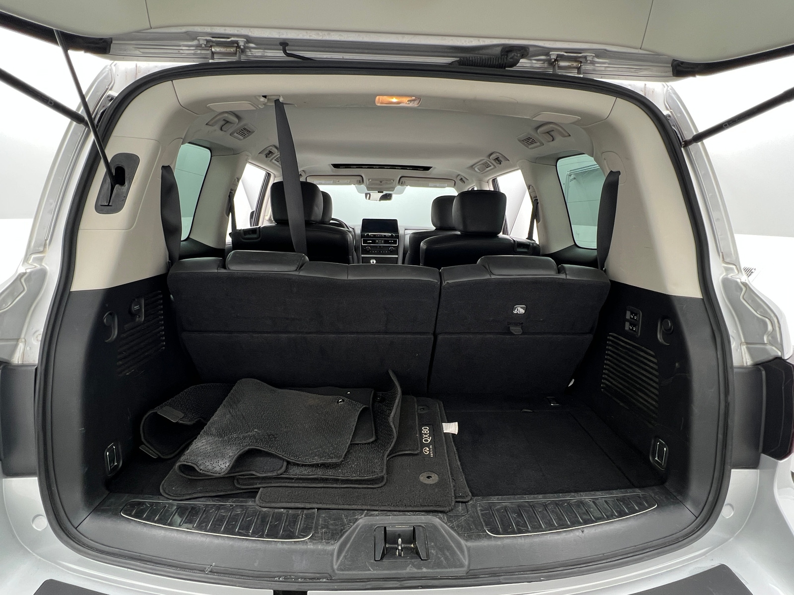 Thumbnail: 2022 INFINITI QX80 - 6