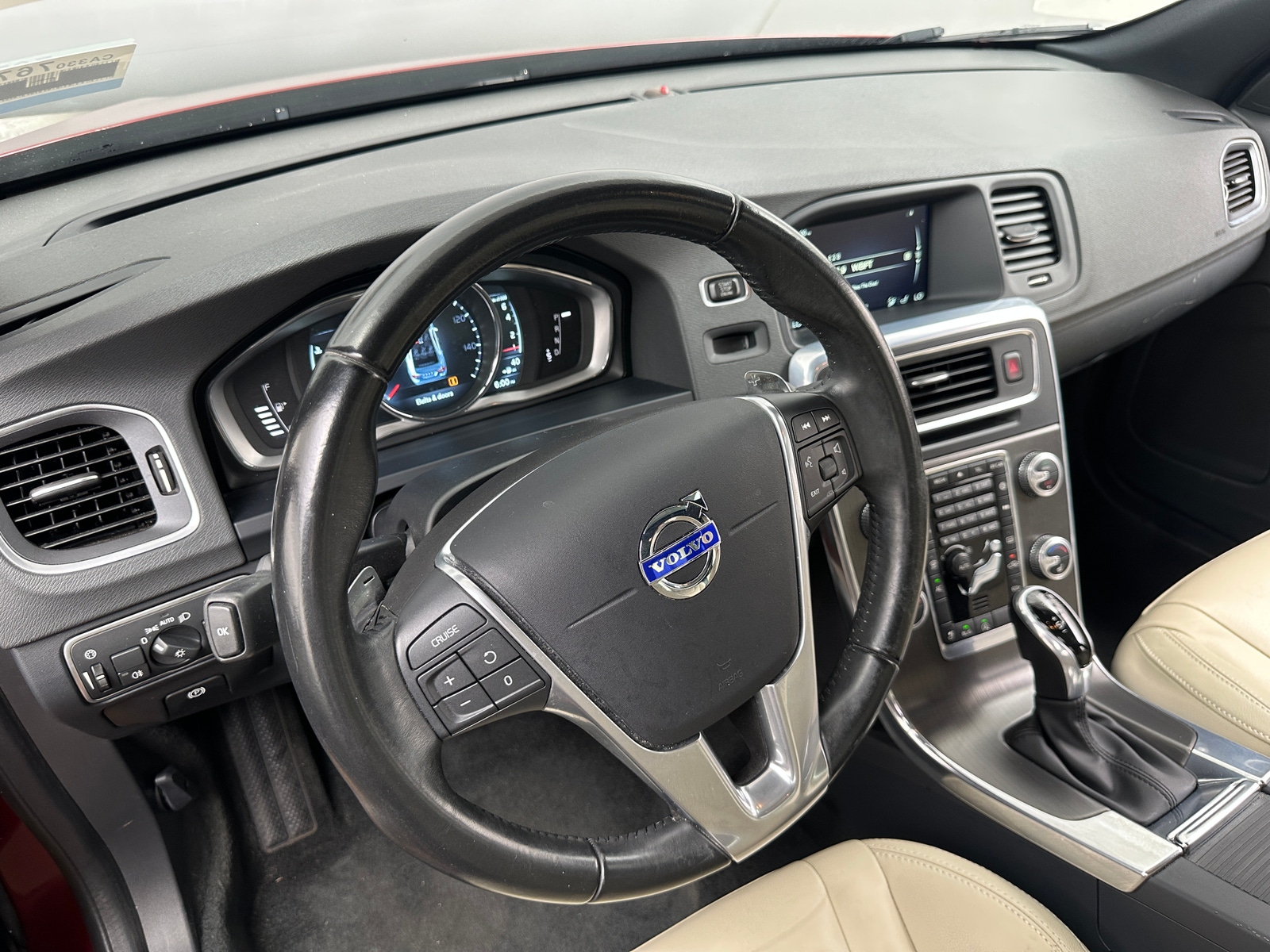 Thumbnail: 2016 Volvo S60 - 2