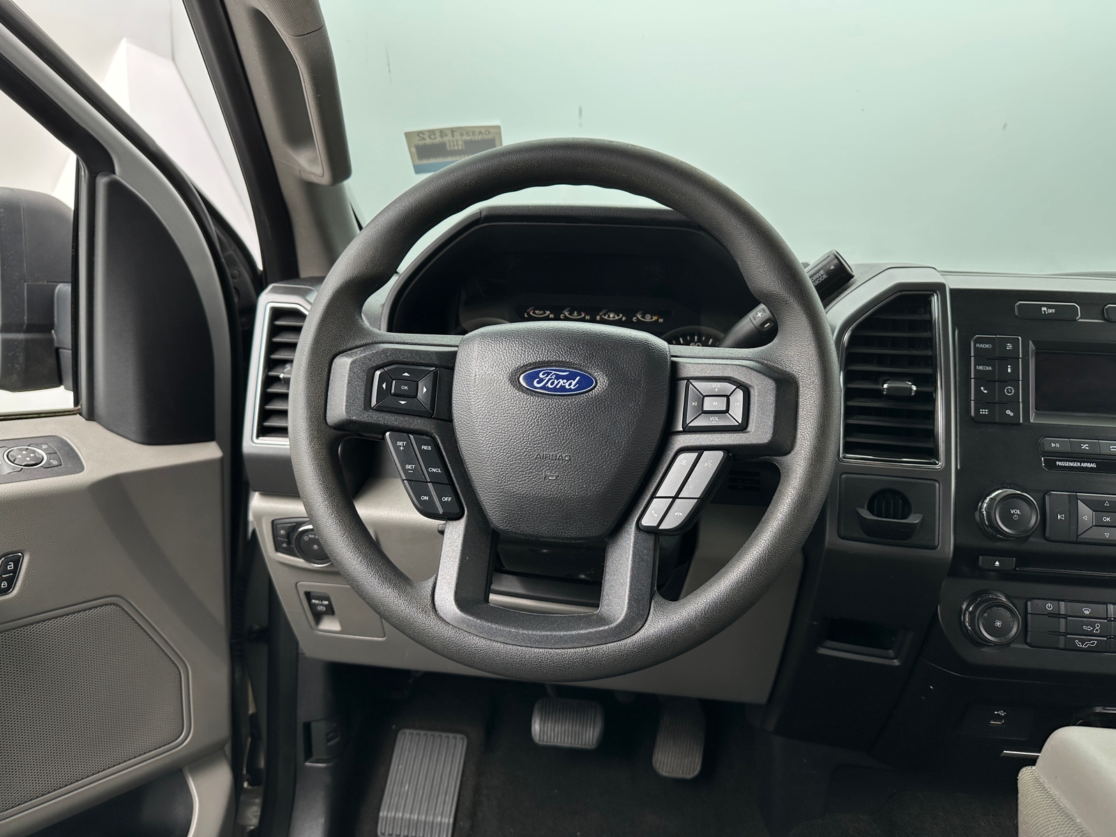 Thumbnail: 2018 Ford Econoline - 5