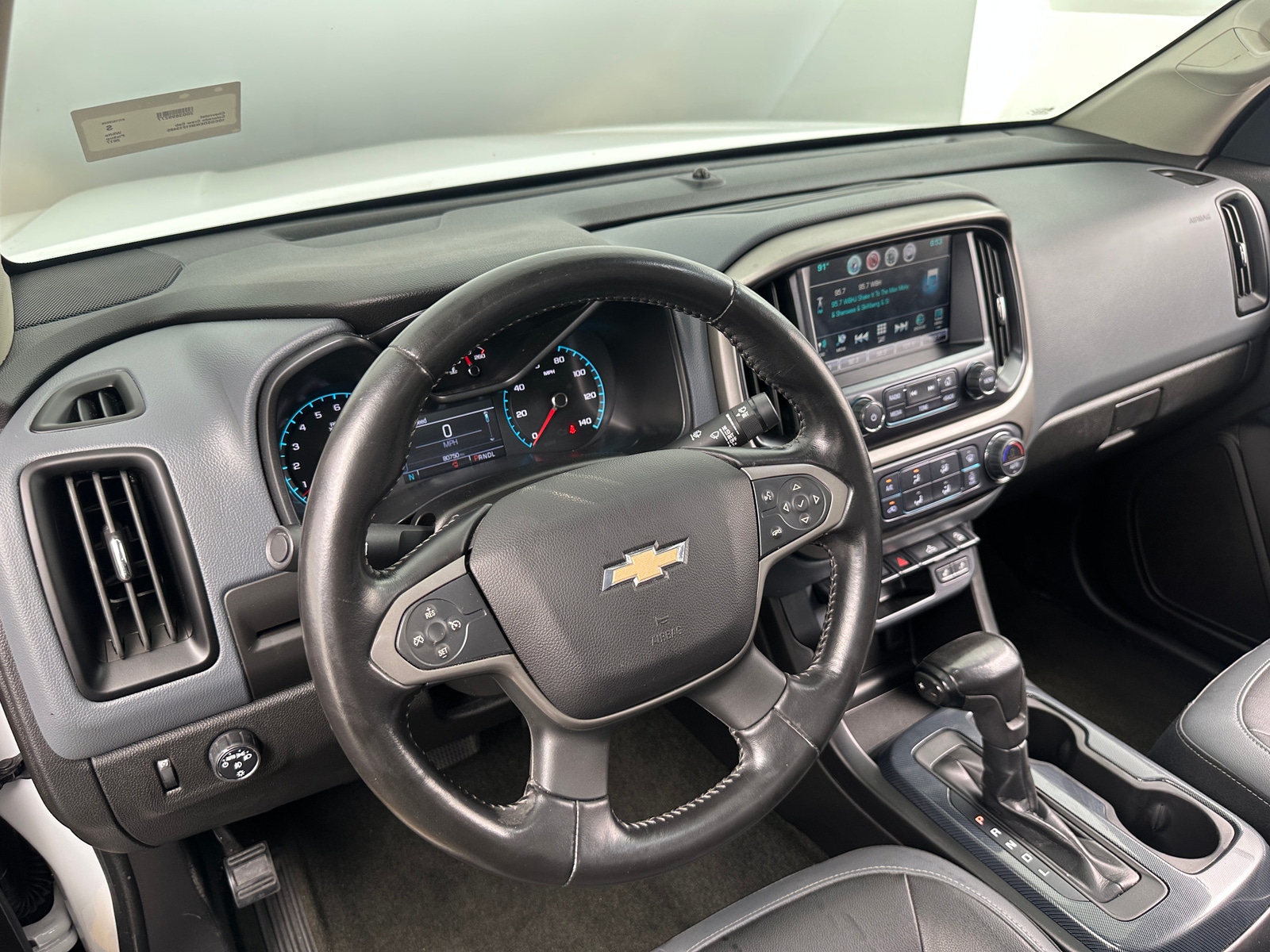 Thumbnail: 2017 Chevrolet Colorado - 3