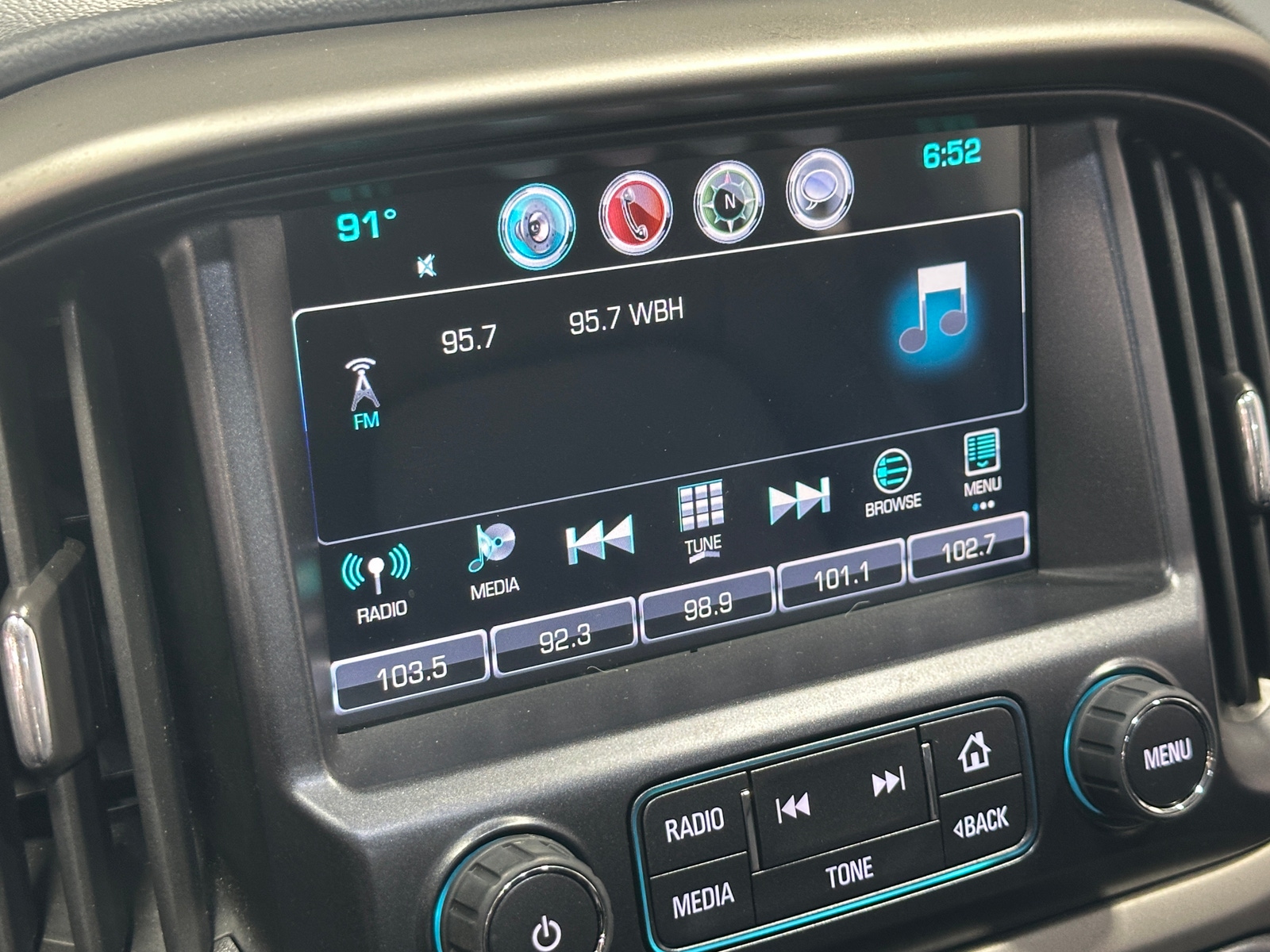 Thumbnail: 2017 Chevrolet Colorado - 4