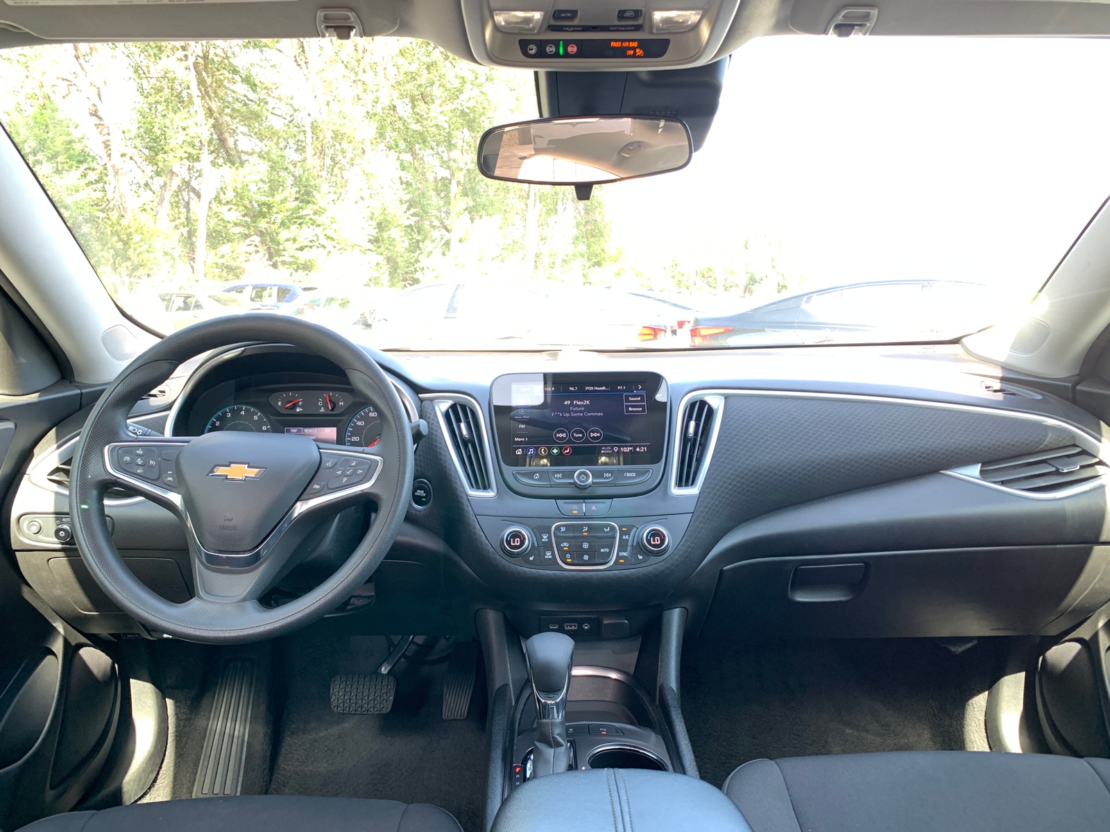 Thumbnail: 2024 Chevrolet Malibu - 3