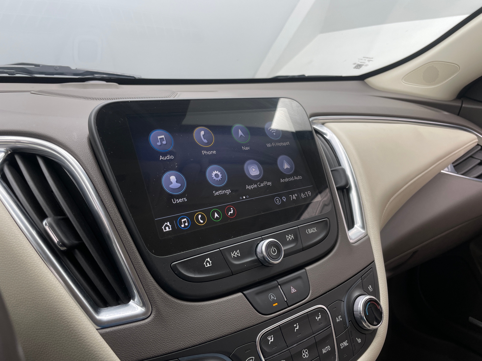 Thumbnail: 2024 Chevrolet Malibu - 3