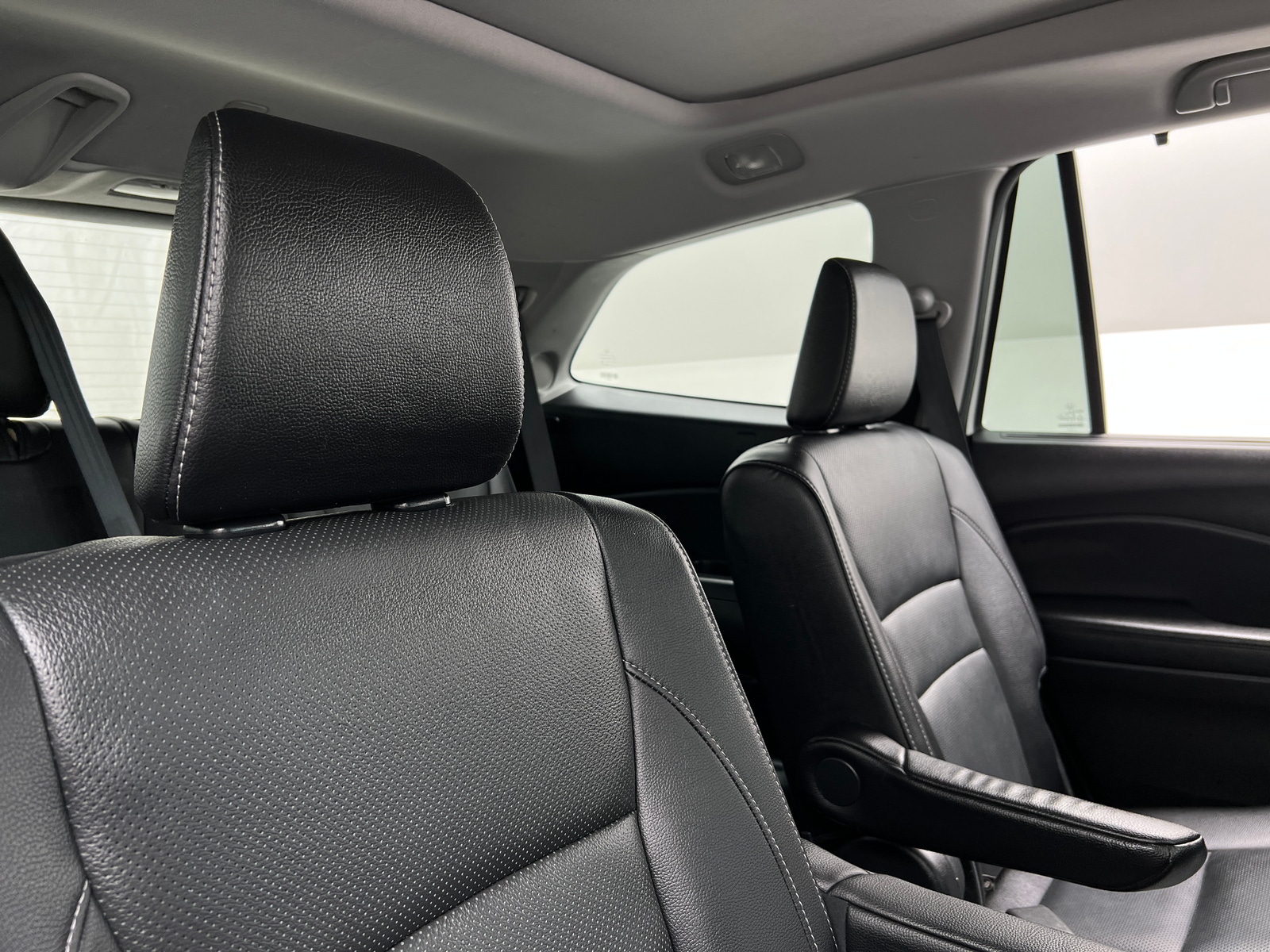 Thumbnail: 2019 Honda Pilot - 6