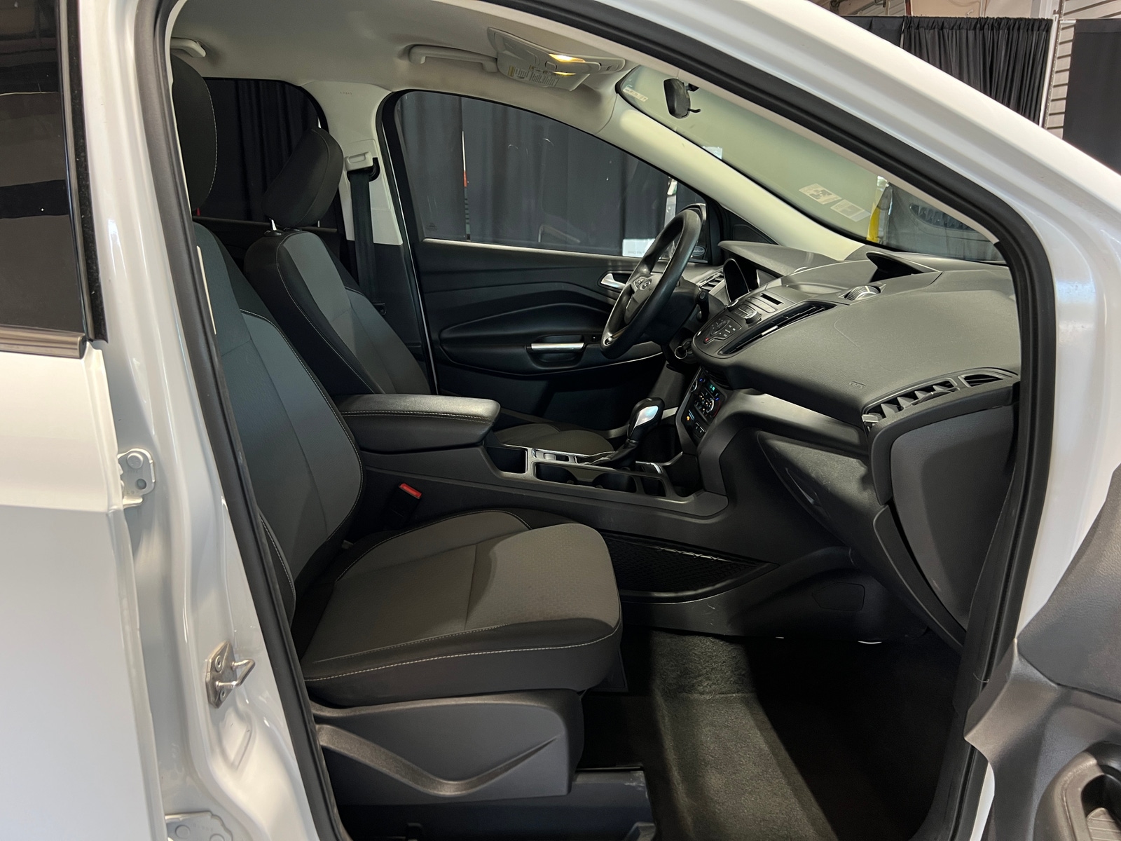 Thumbnail: 2018 Ford Escape - 2