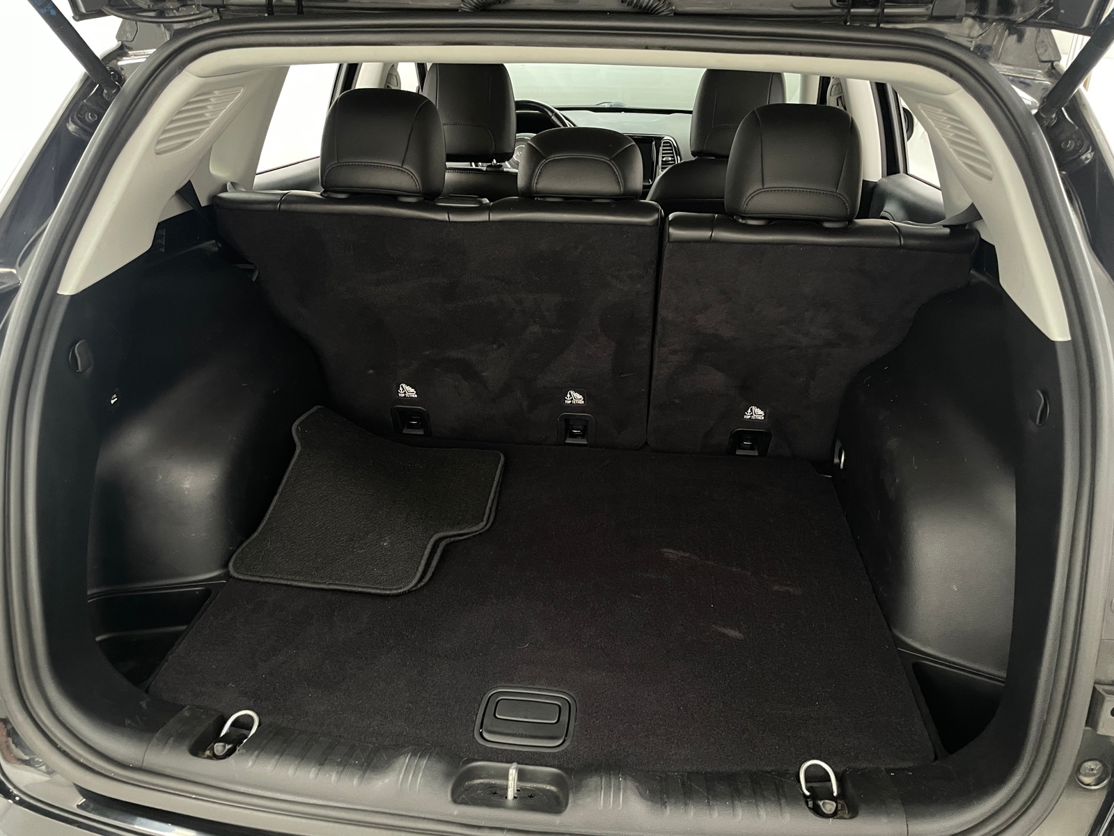 Thumbnail: 2020 Jeep Compass - 6