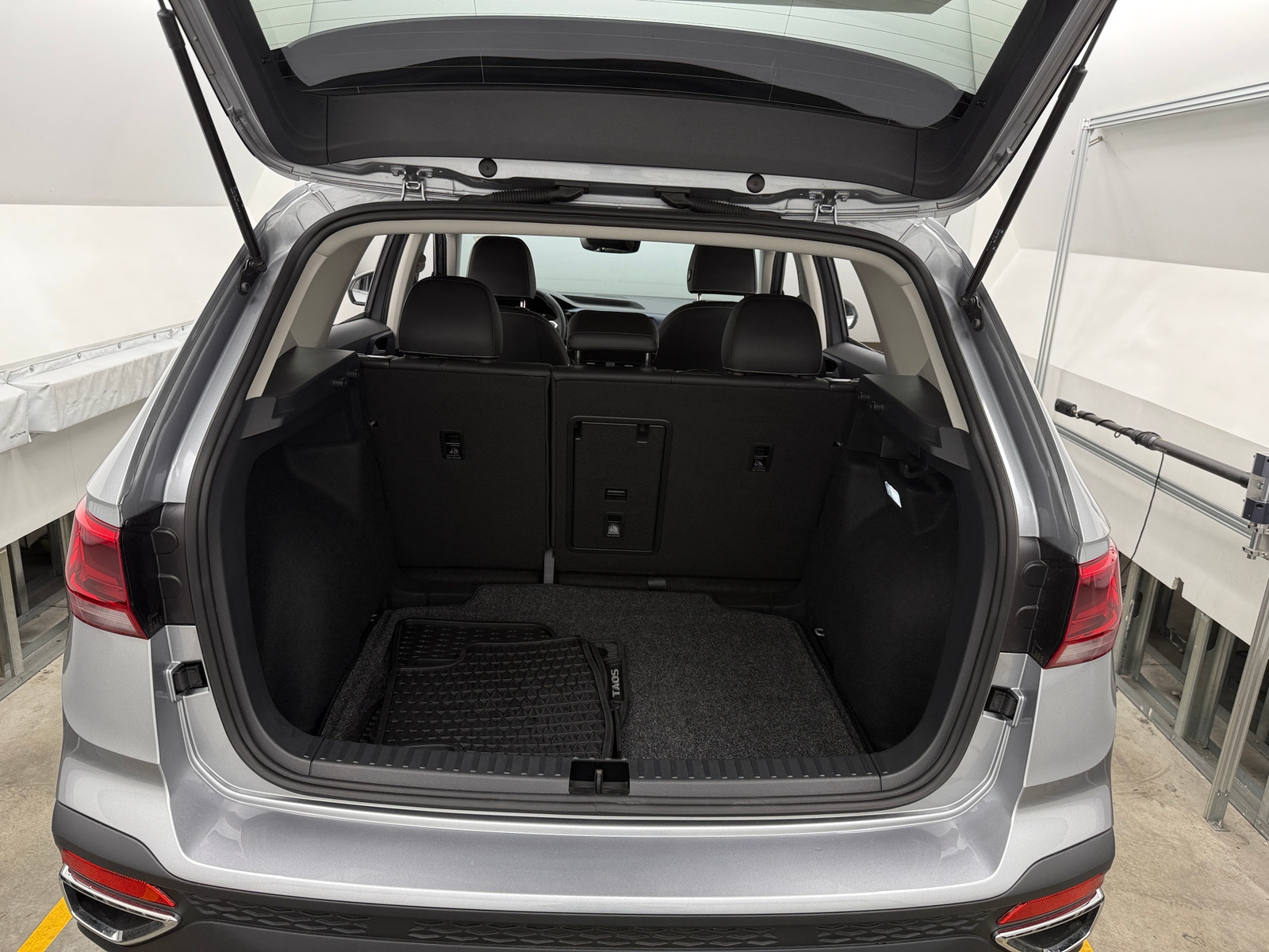 Thumbnail: 2024 Volkswagen Taos - 6