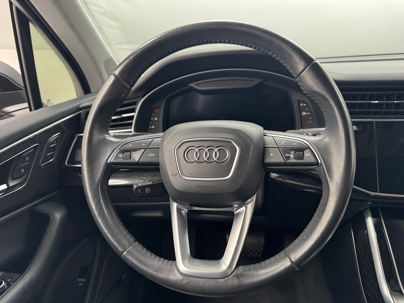 Thumbnail: 2020 Audi Q7 - 4