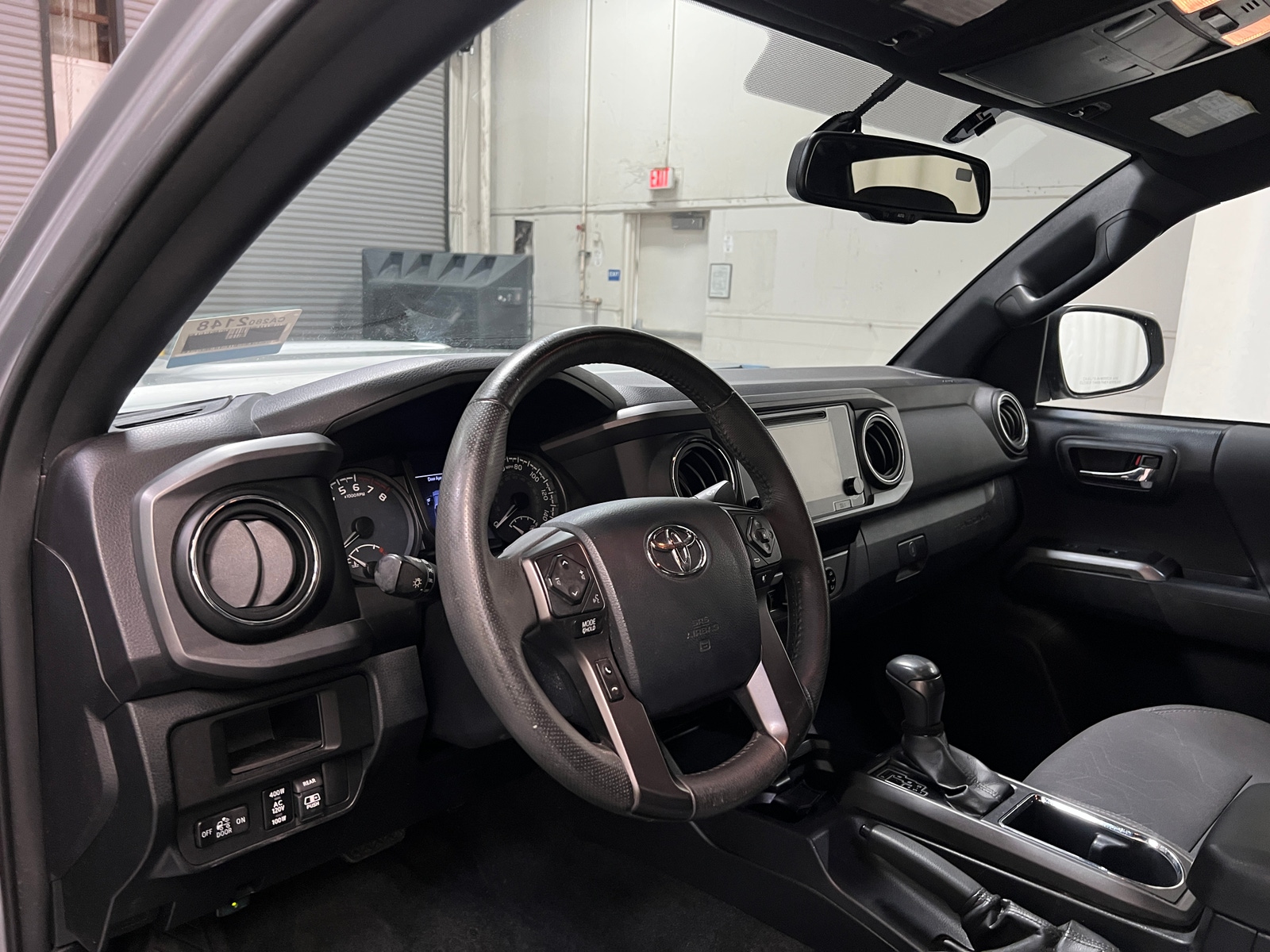 Thumbnail: 2017 Toyota Tacoma - 3