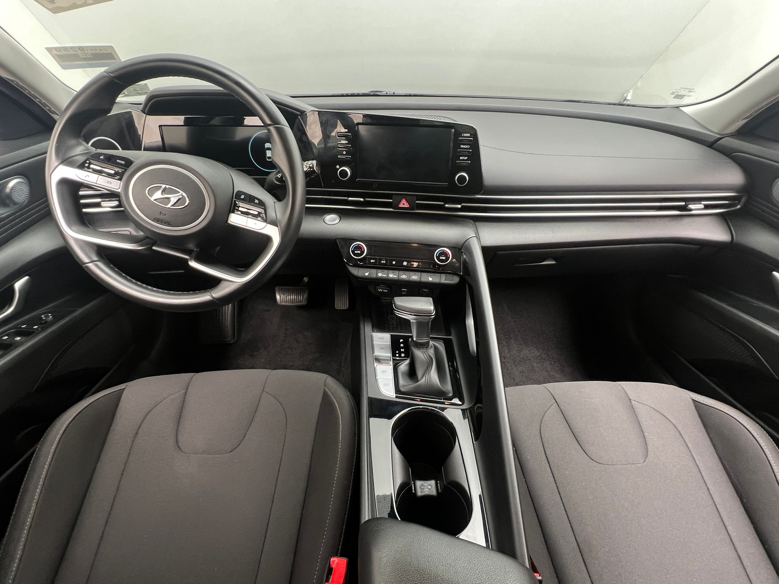 Thumbnail: 2021 Hyundai Elantra - 3