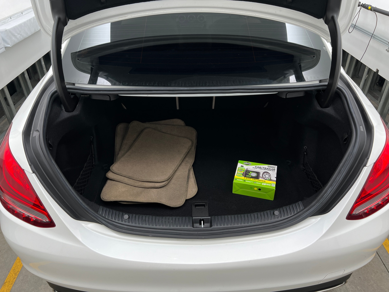 Thumbnail: 2015 Mercedes-Benz C-Class - 6