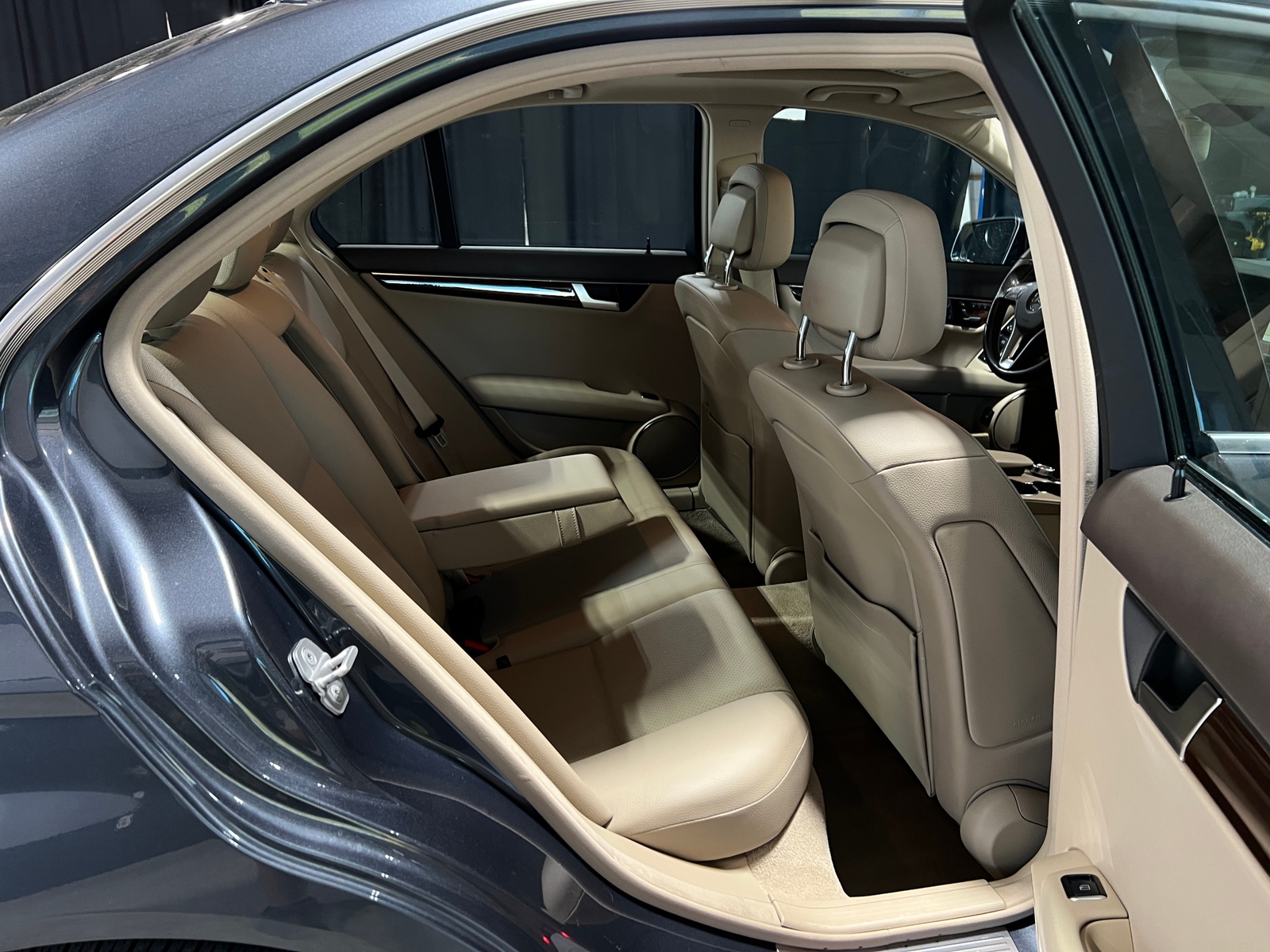 Thumbnail: 2013 Mercedes-Benz C-Class - 5