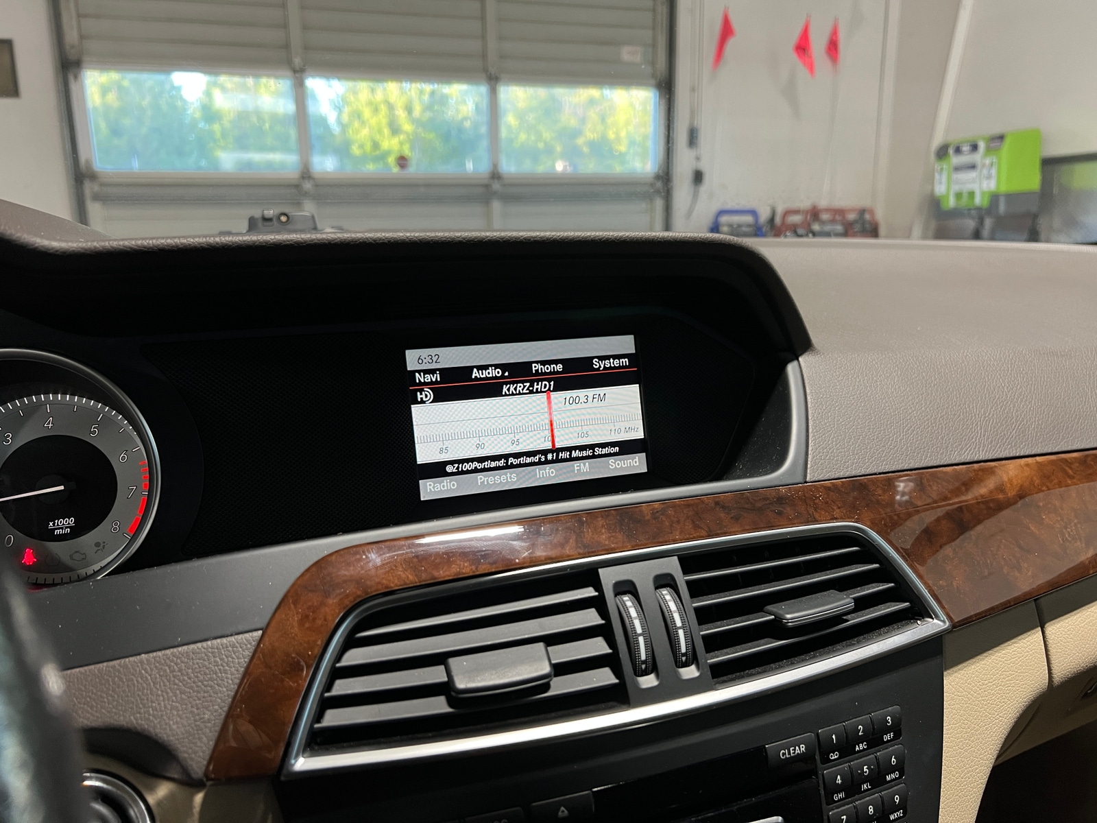 Thumbnail: 2013 Mercedes-Benz C-Class - 3