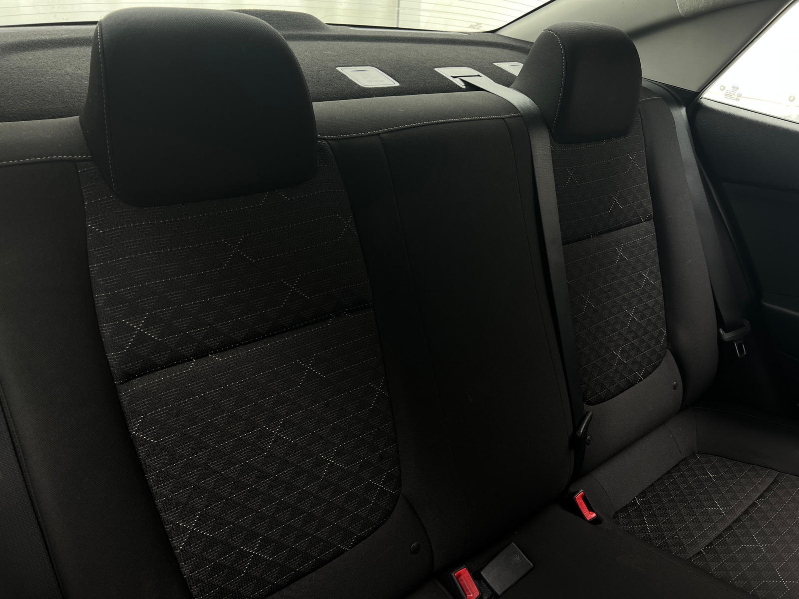 Thumbnail: 2021 Kia Rio - 6