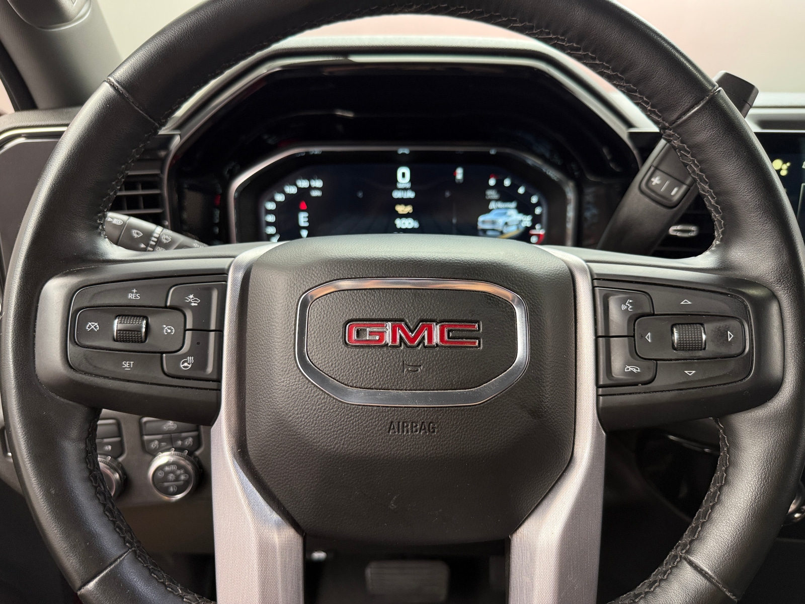 Thumbnail: 2023 GMC Sierra 1500 - 5