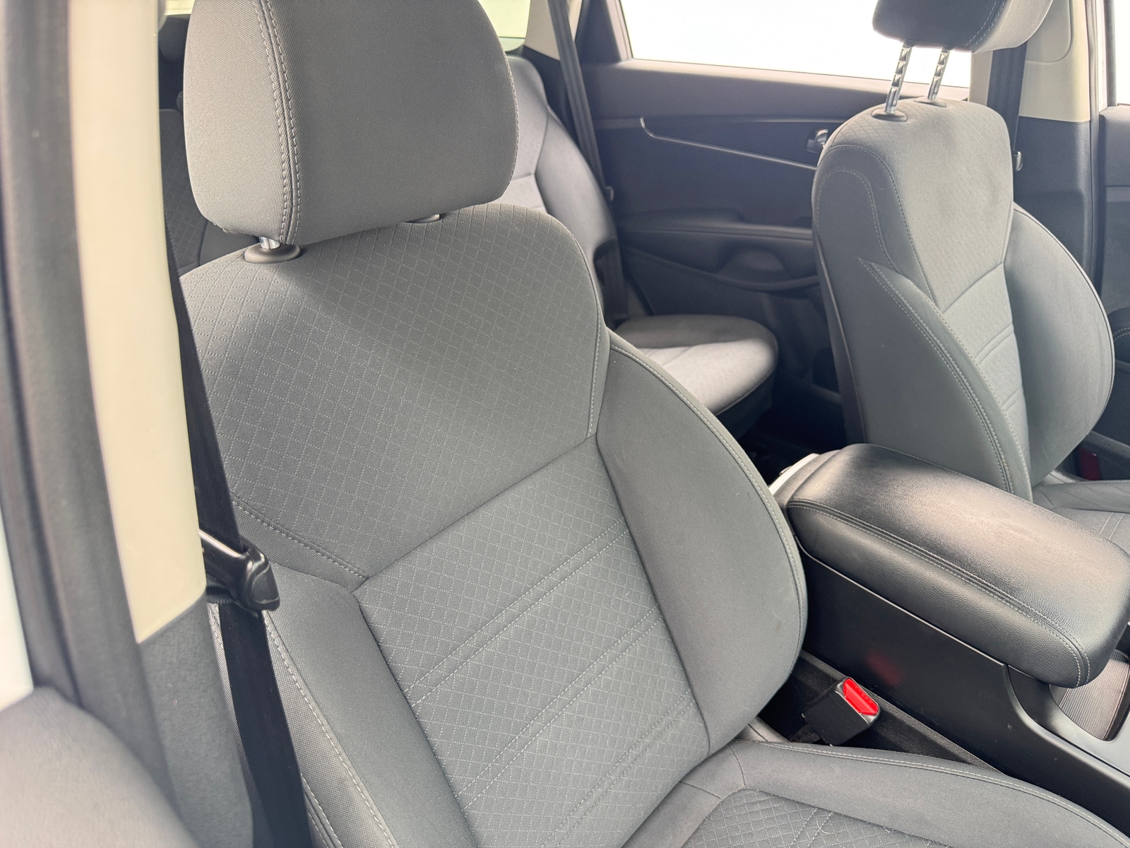 Thumbnail: 2019 Kia Sorento - 2