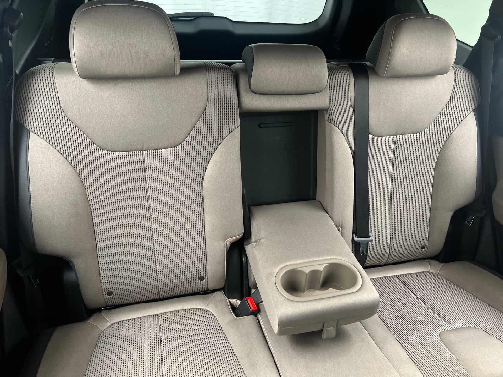 Thumbnail: 2019 Hyundai Santa Fe - 6