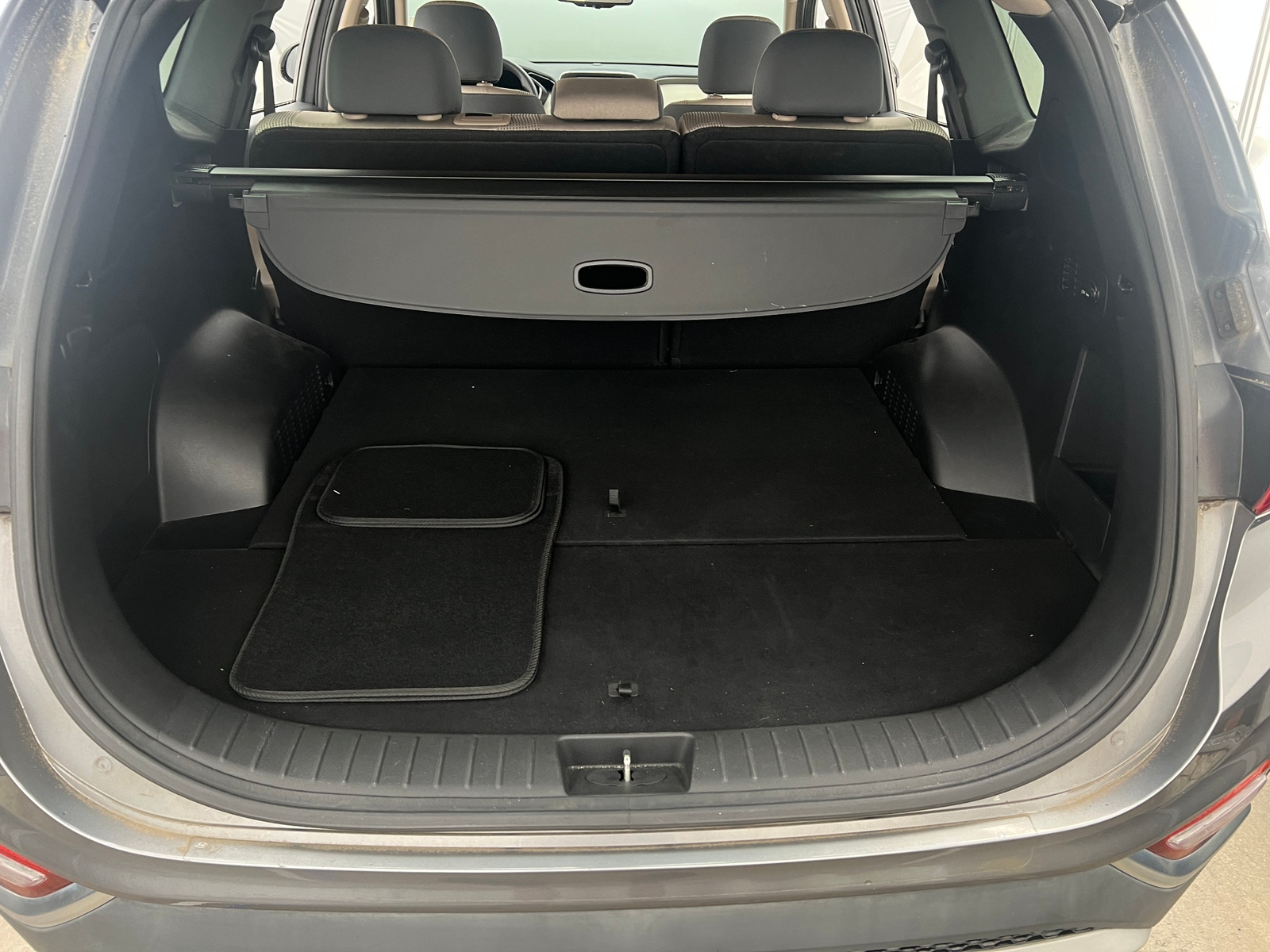 Thumbnail: 2019 Hyundai Santa Fe - 7