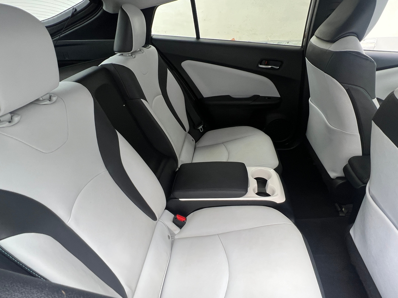 Thumbnail: 2017 Toyota Prius Prime - 5