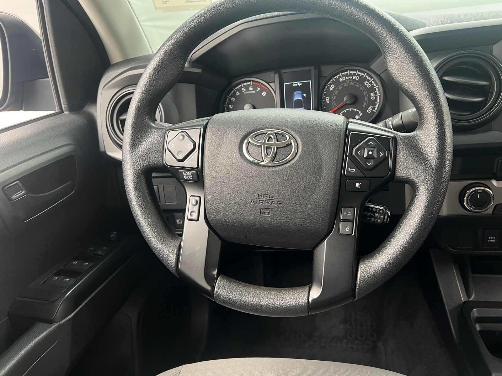 Thumbnail: 2022 Toyota Tacoma - 5
