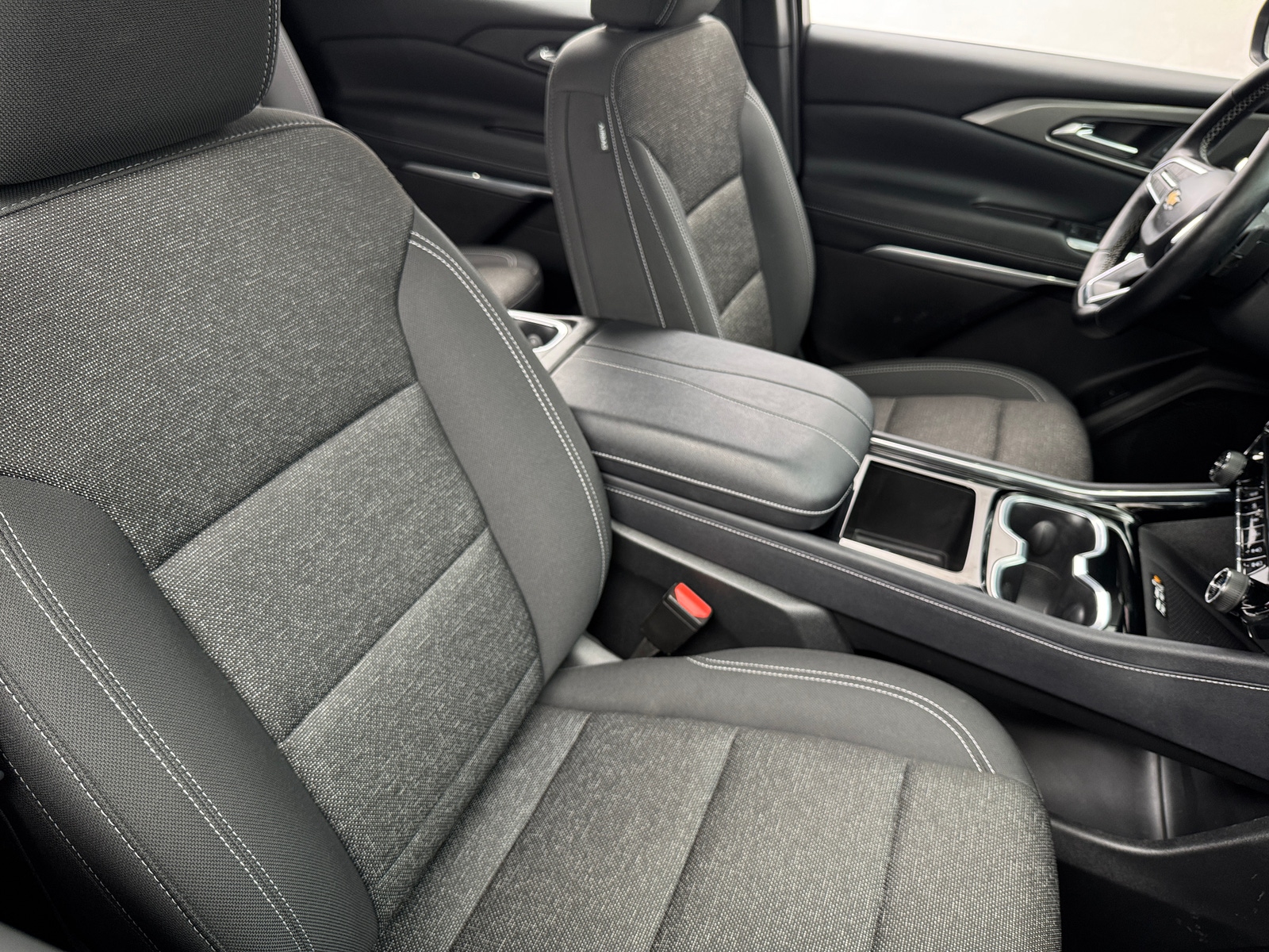 Thumbnail: 2025 Chevrolet Traverse - 2