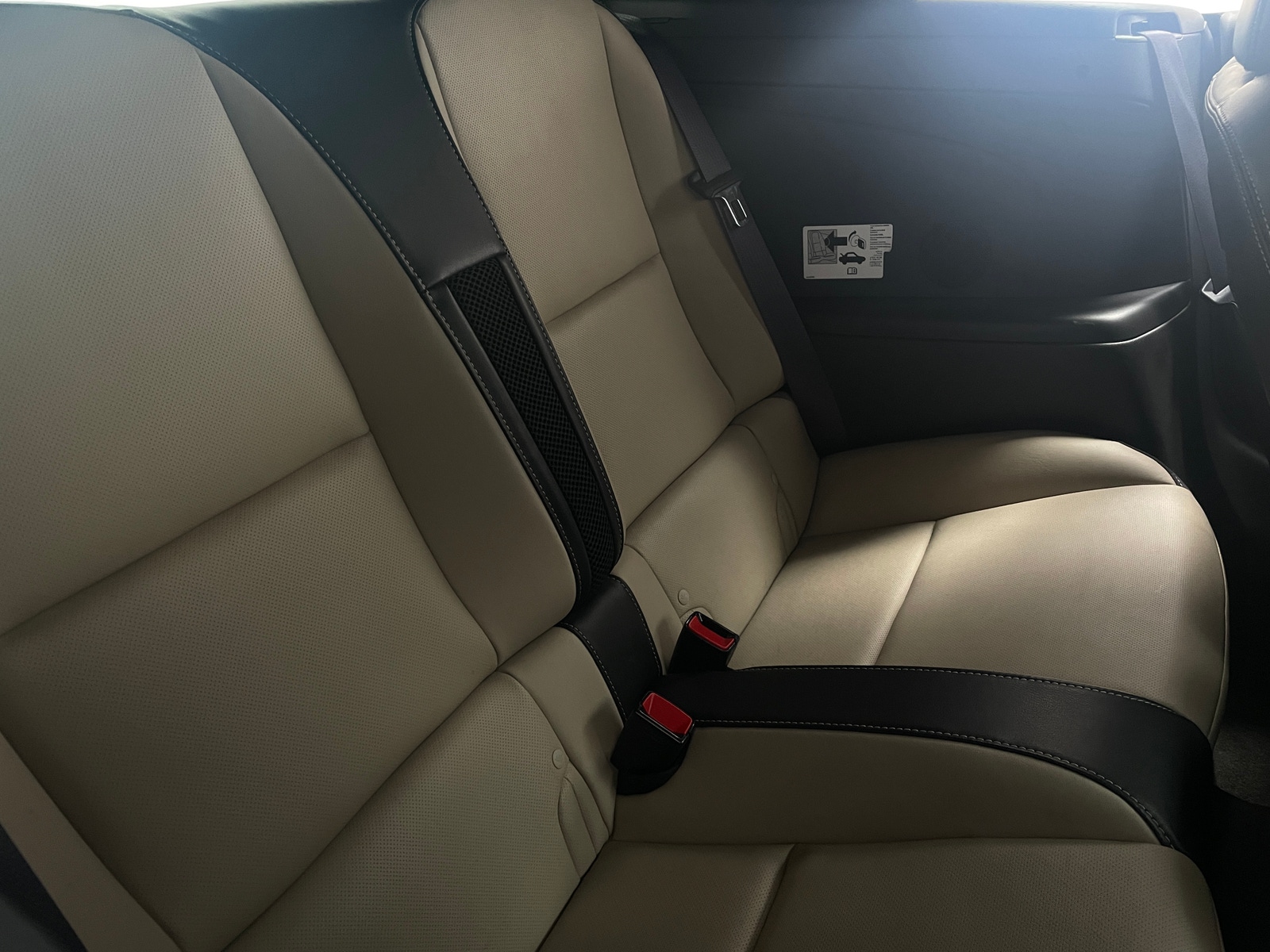 Thumbnail: 2011 Chevrolet Camaro - 5