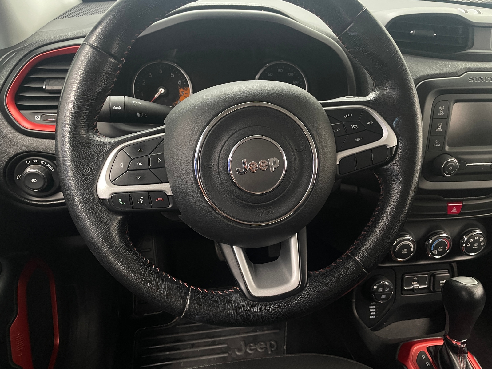 Thumbnail: 2016 Jeep Renegade - 5