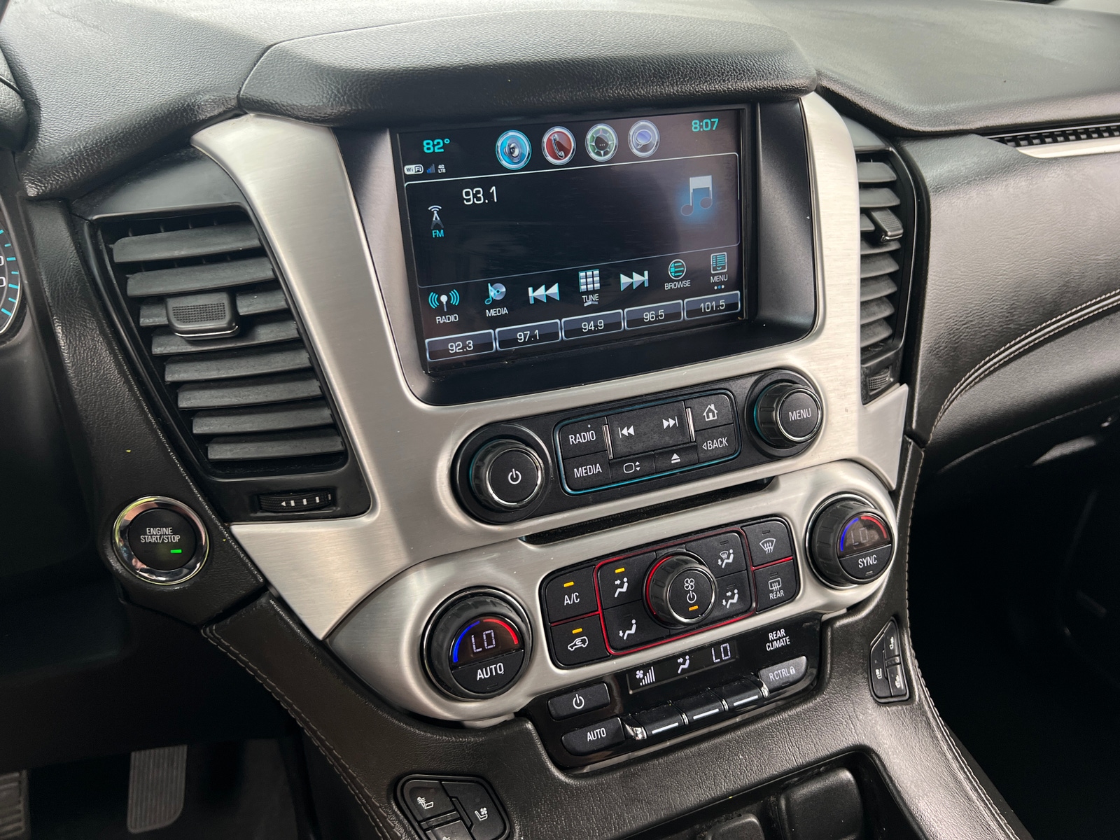 Thumbnail: 2020 GMC Yukon XL - 3