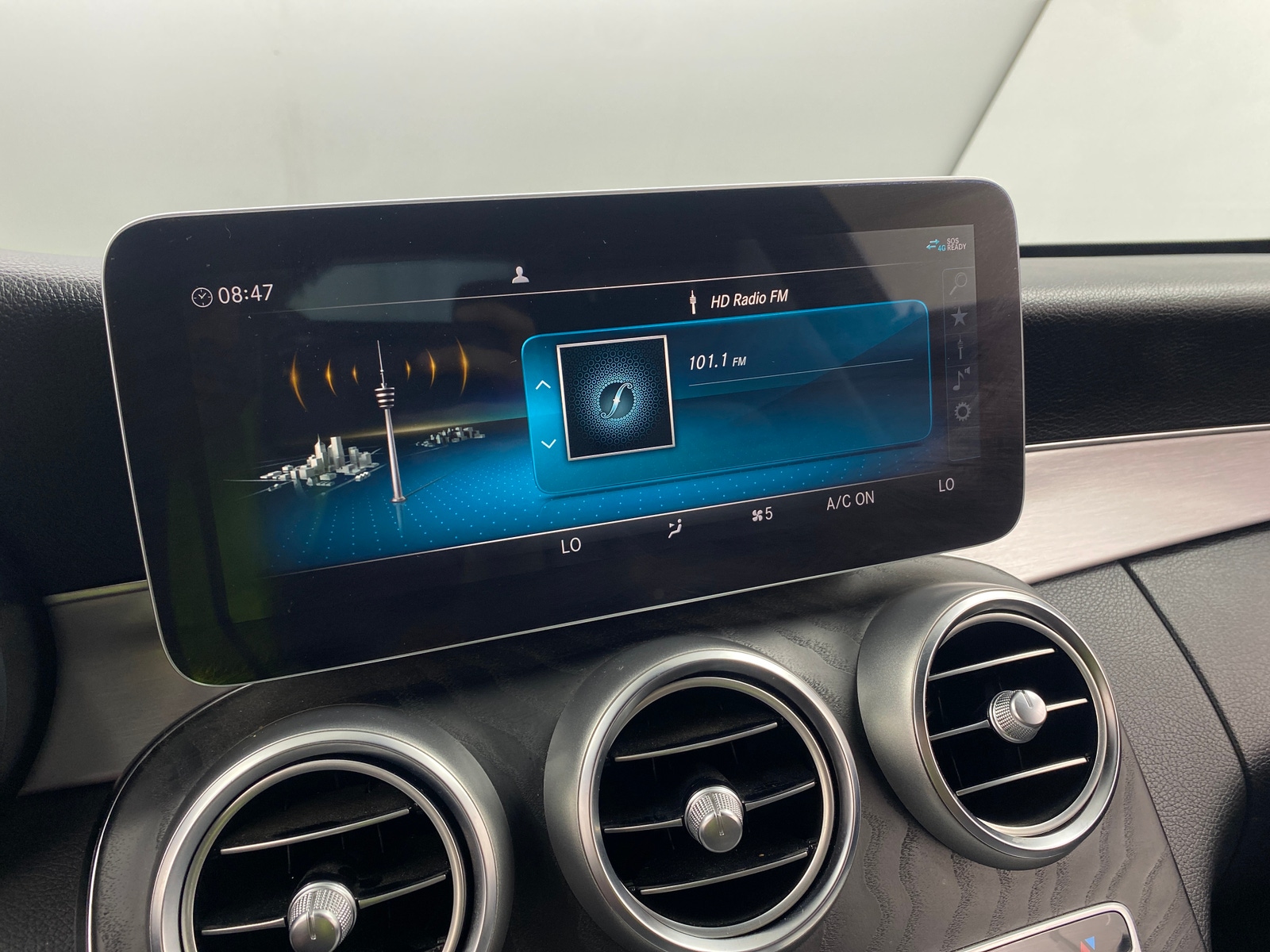 Thumbnail: 2020 Mercedes-Benz C-Class - 3