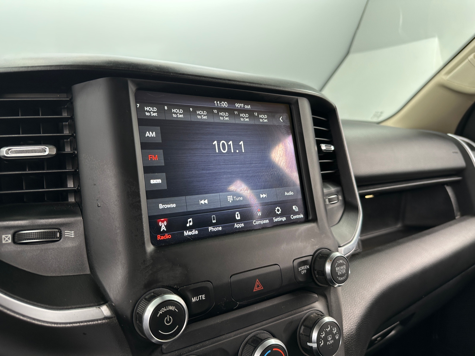 Thumbnail: 2019 RAM 1500 - 4