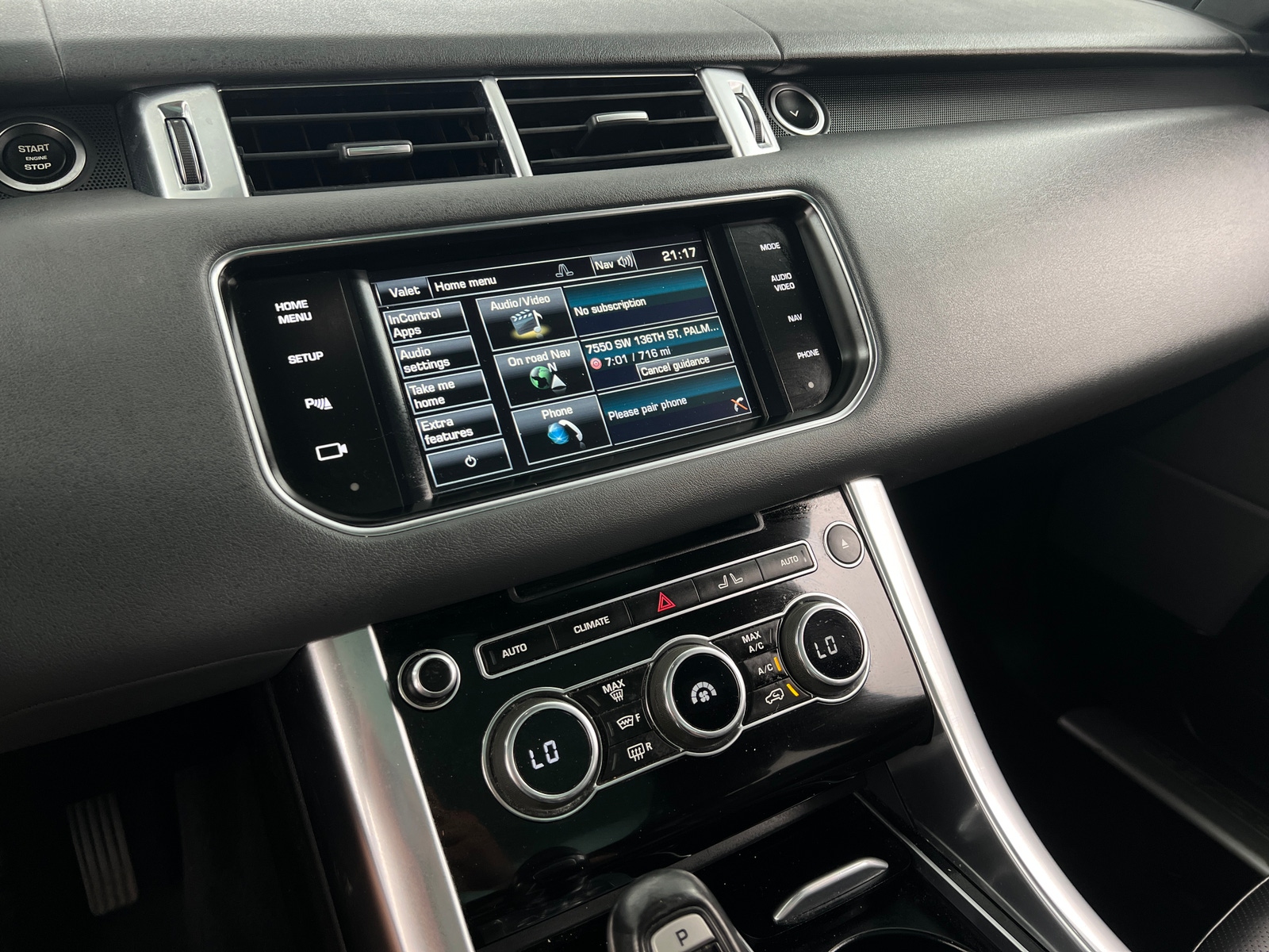 Thumbnail: 2015 Land Rover Range Rover Sport - 3