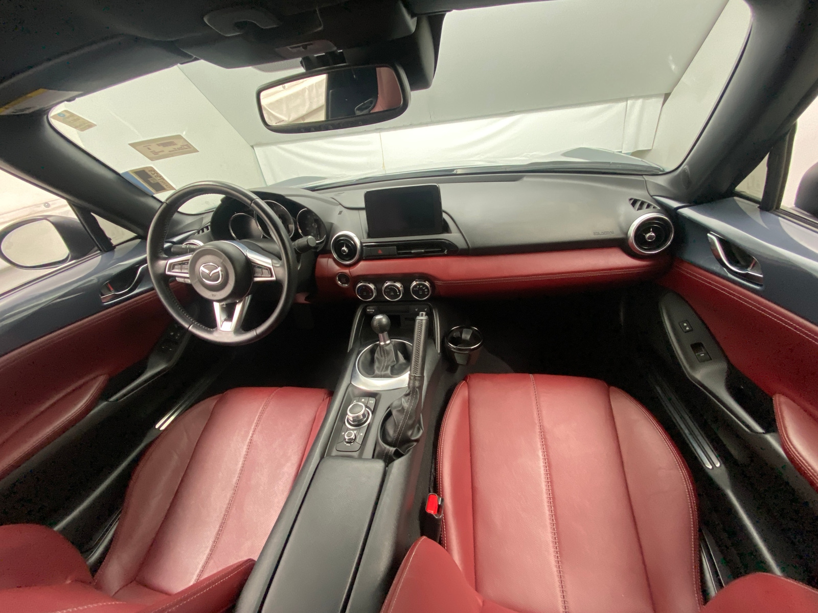 Thumbnail: 2020 Mazda MX-5 Miata - 2