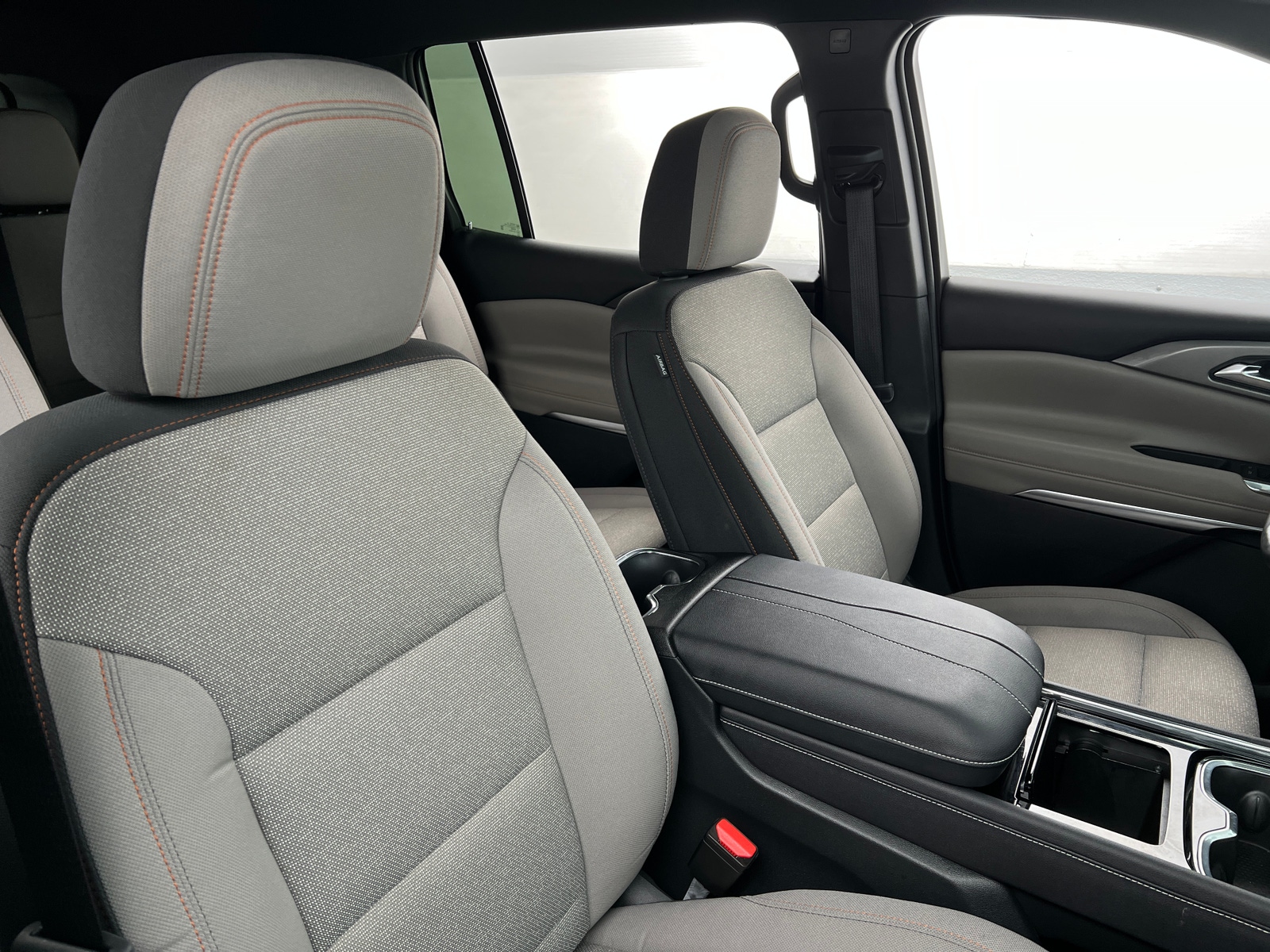 Thumbnail: 2024 Chevrolet Traverse - 2