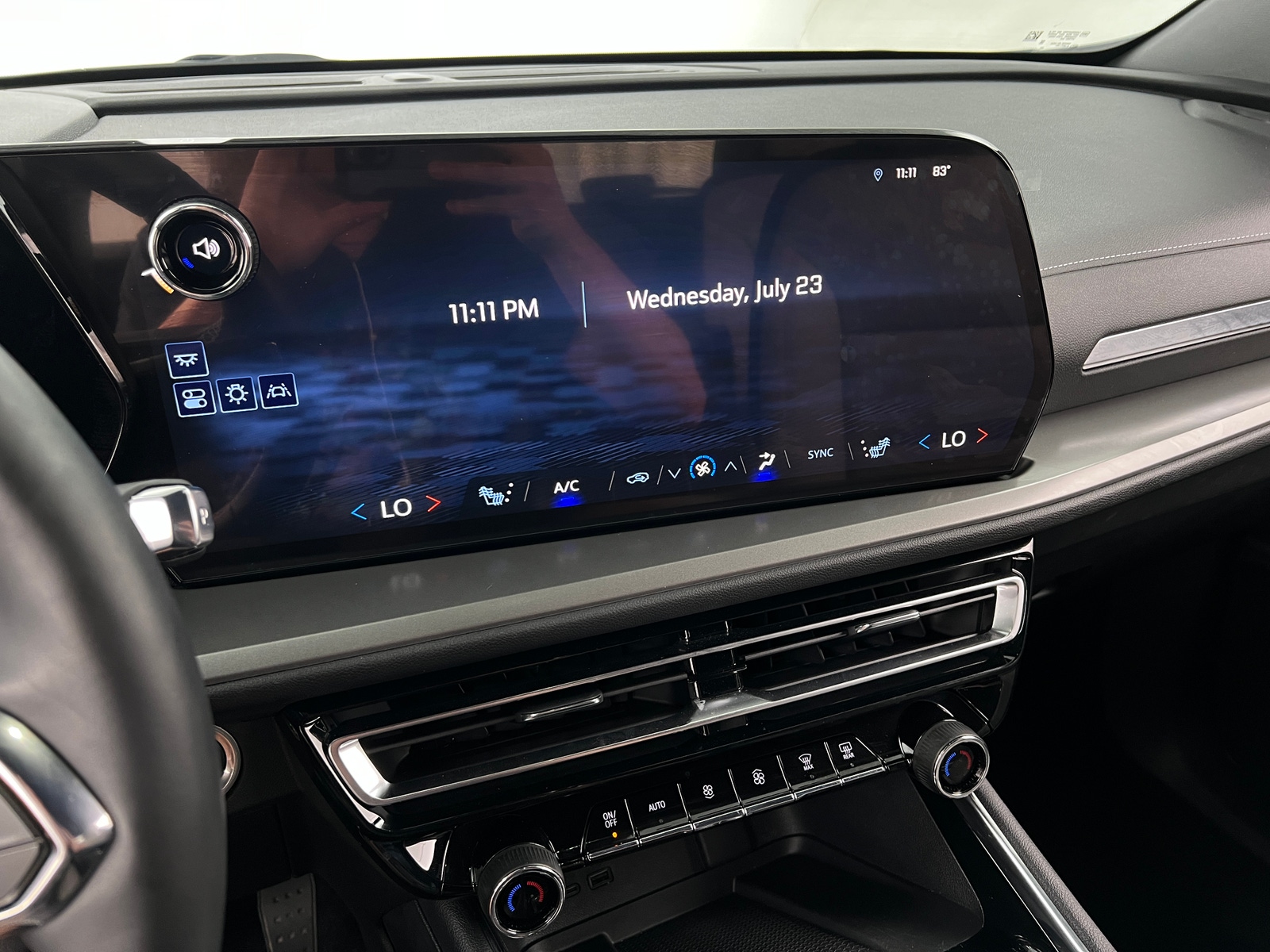 Thumbnail: 2024 Chevrolet Traverse - 4