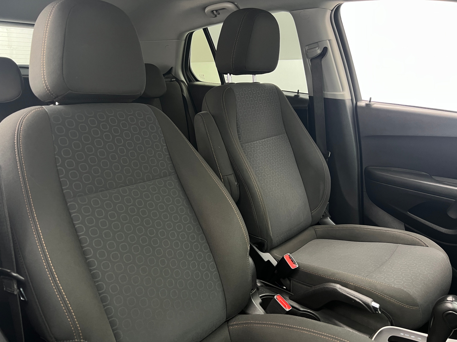 Thumbnail: 2021 Chevrolet Trax - 2