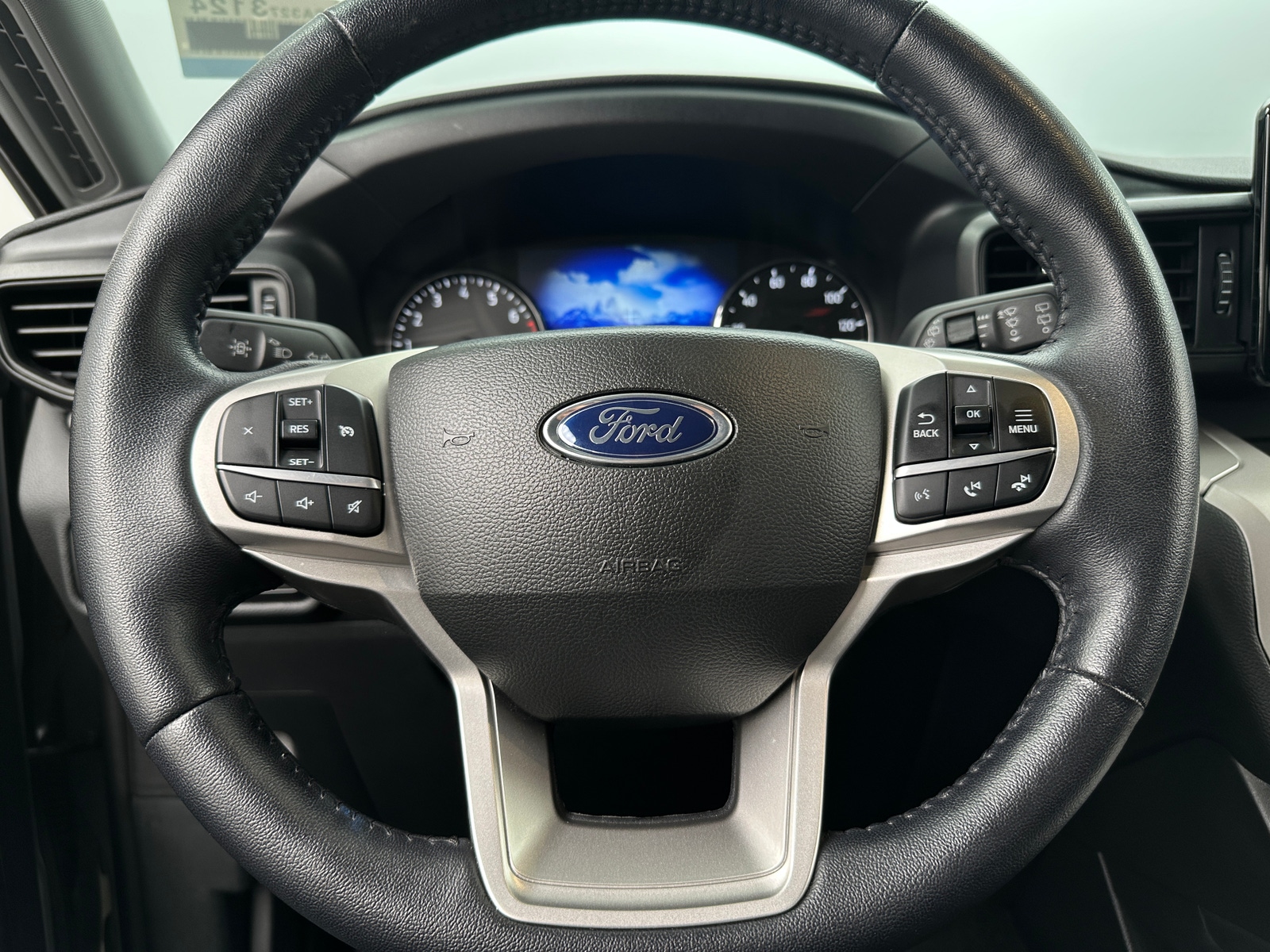 Thumbnail: 2023 Ford Explorer - 5