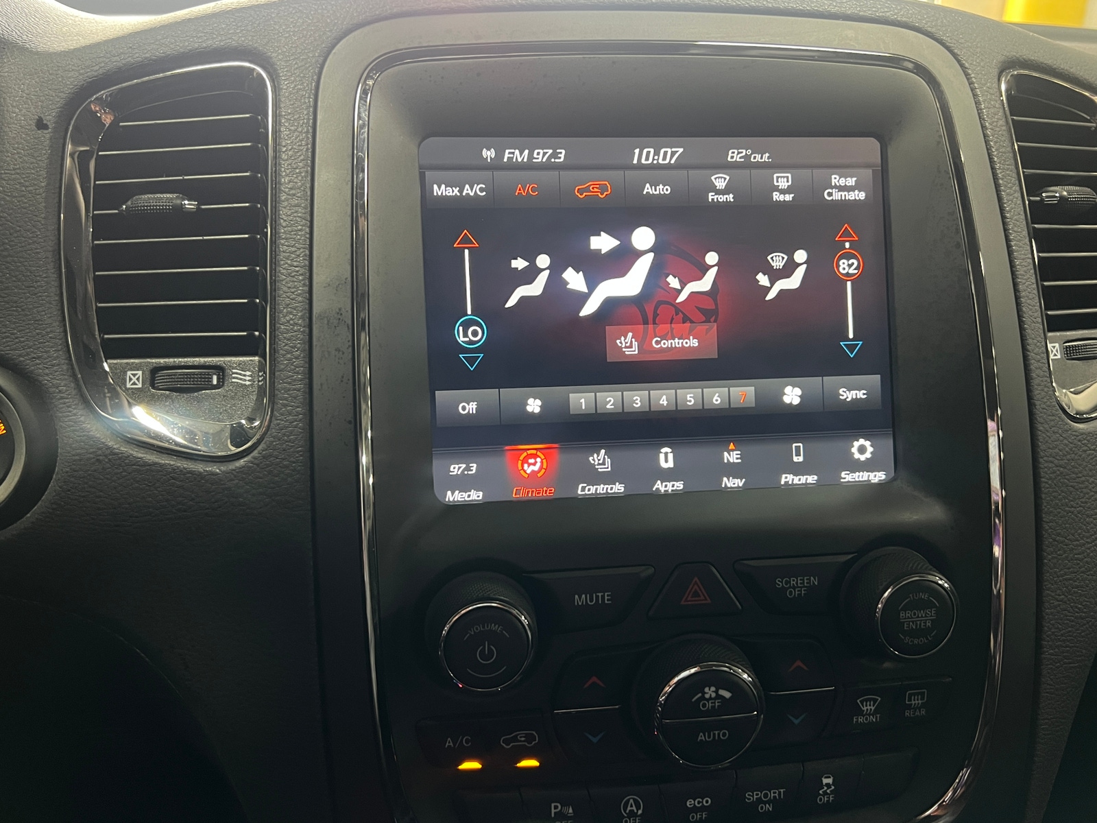 Thumbnail: 2019 Dodge Durango - 3