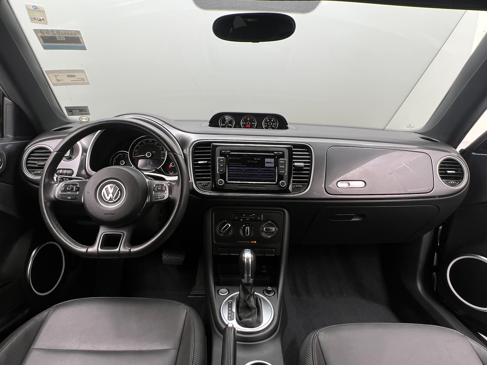 Thumbnail: 2015 Volkswagen Beetle - 2