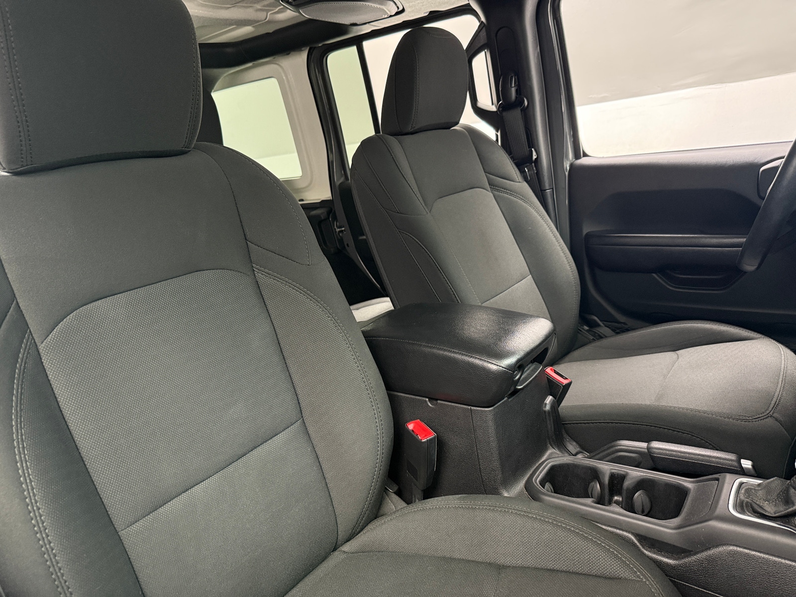 Thumbnail: 2018 Jeep Wrangler - 2