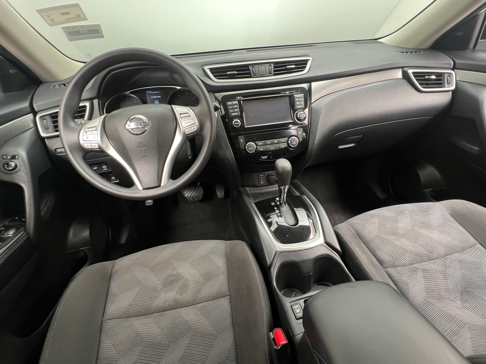 Thumbnail: 2016 Nissan Rogue - 3