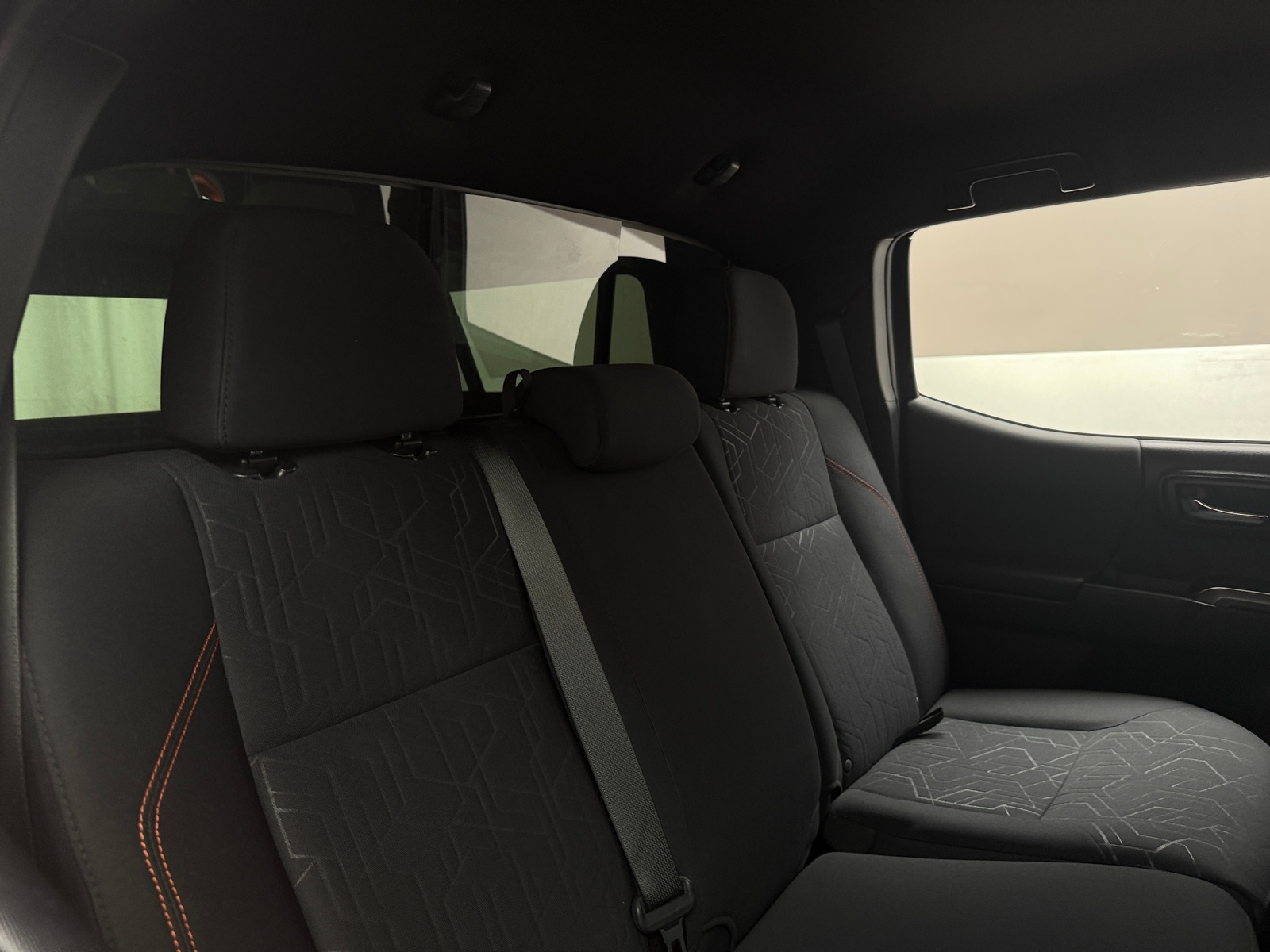 Thumbnail: 2018 Toyota Tacoma - 6