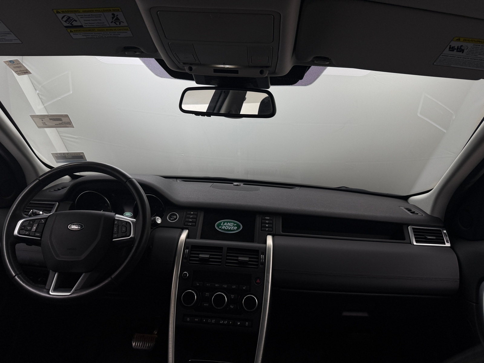 Thumbnail: 2019 Land Rover Discovery Sport - 2